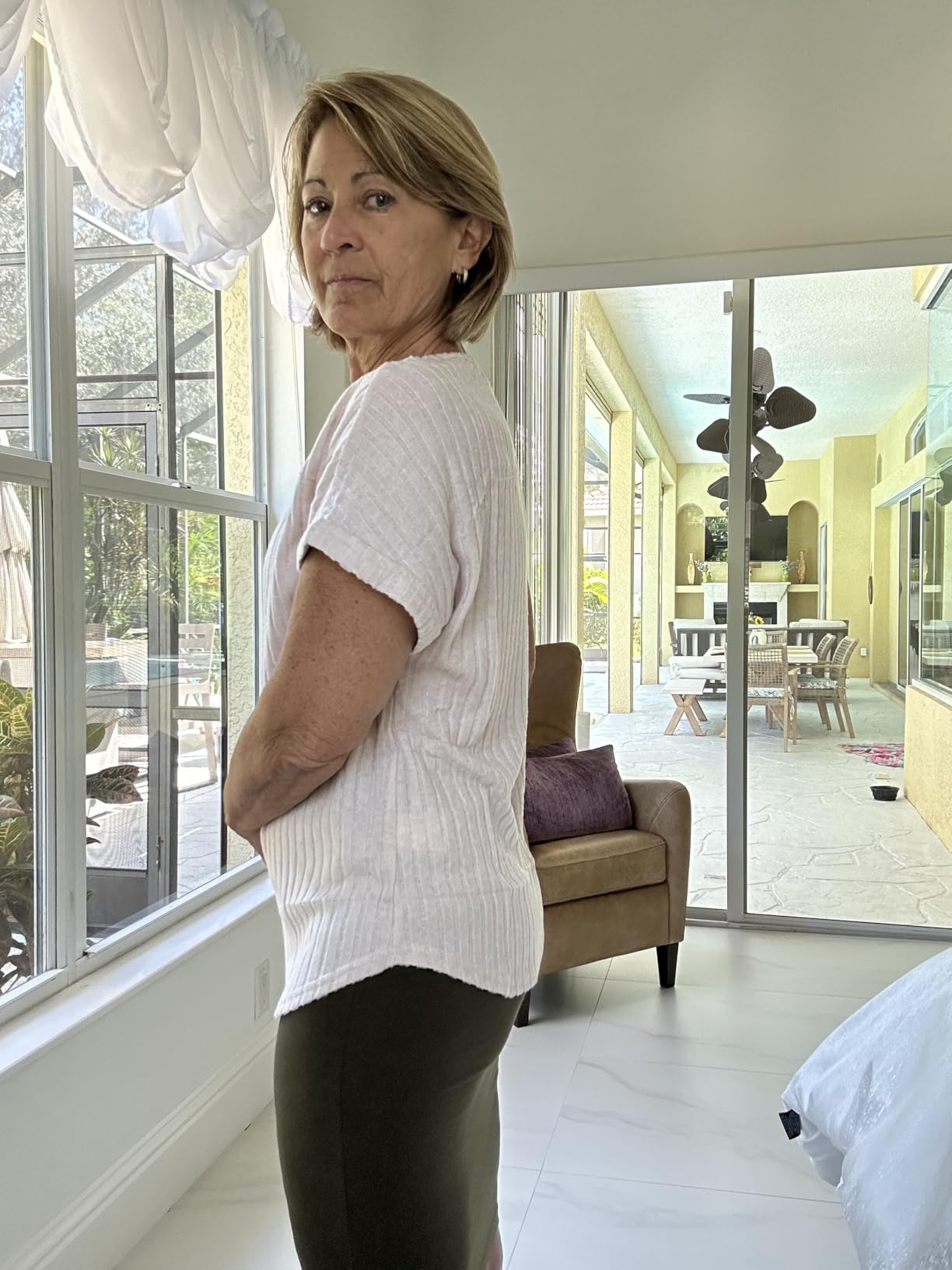 AUTOMET Women Tops Summer Sweaters Short Sleeve Shirts 2025 Spring Vacation Fashion Dressy Casual Business V Neck Blouses Customer Review AUTOMET Women Tops Summer Sweaters Short Sleeve Shirts 2025 Spring Vacation Fashion Dressy Casual Business V Neck Blouses - Customer Photo 1