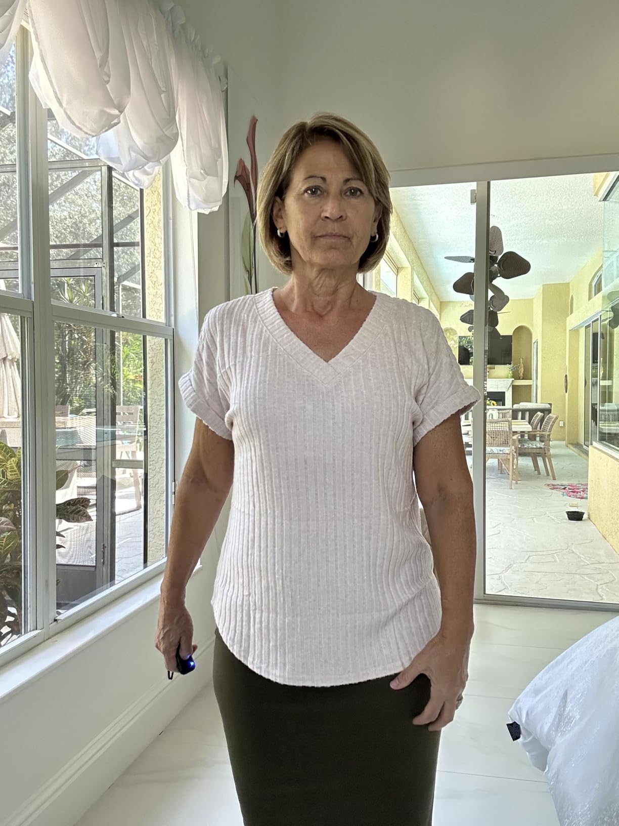 AUTOMET Women Tops Summer Sweaters Short Sleeve Shirts 2025 Spring Vacation Fashion Dressy Casual Business V Neck Blouses Customer Review AUTOMET Women Tops Summer Sweaters Short Sleeve Shirts 2025 Spring Vacation Fashion Dressy Casual Business V Neck Blouses - Customer Photo 2