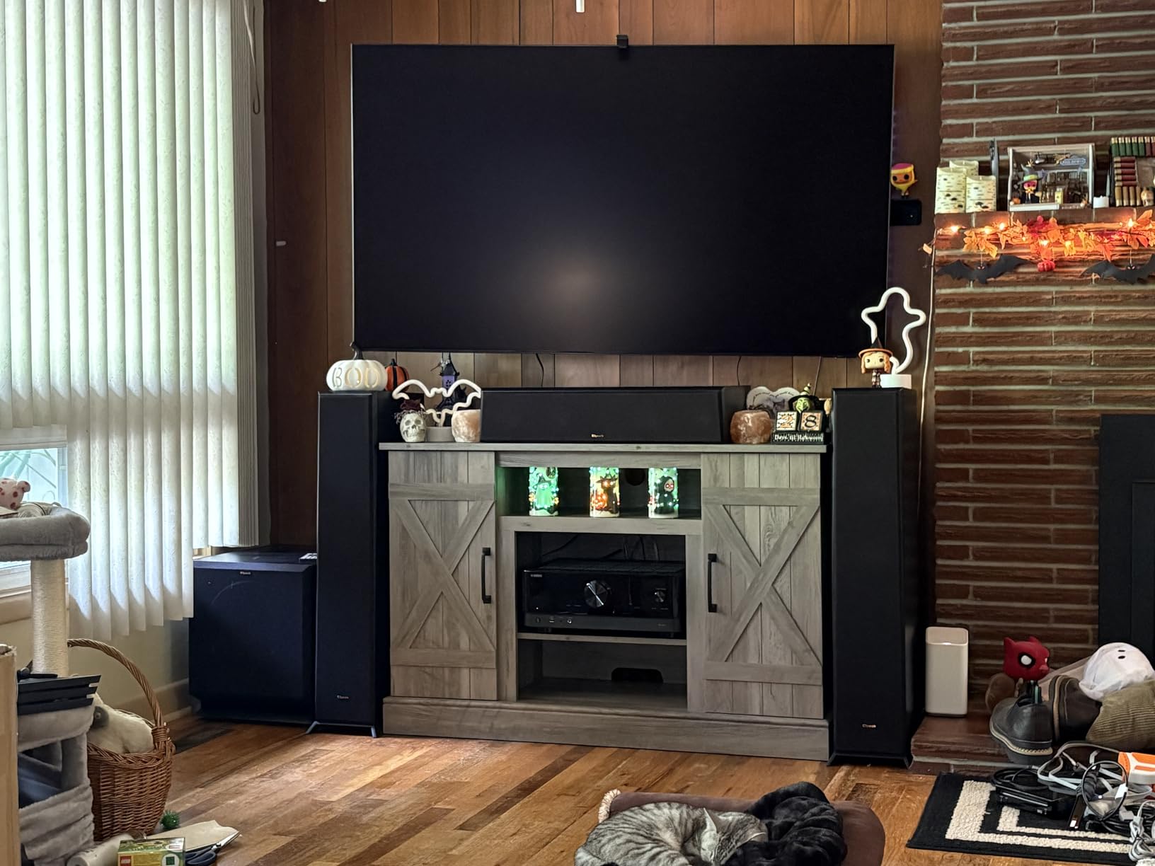 Samsung 55-Inch Class Neo QLED 4K QN90F Series, Vision AI, Mini LED Smart TV (2025 Model, 55QN90F) Neo Quantum HDR+, Object Tracking Sound+ w/Dolby Atmos, Glare Free, Gaming Hub, Alexa Built-in - Customer Photo 1