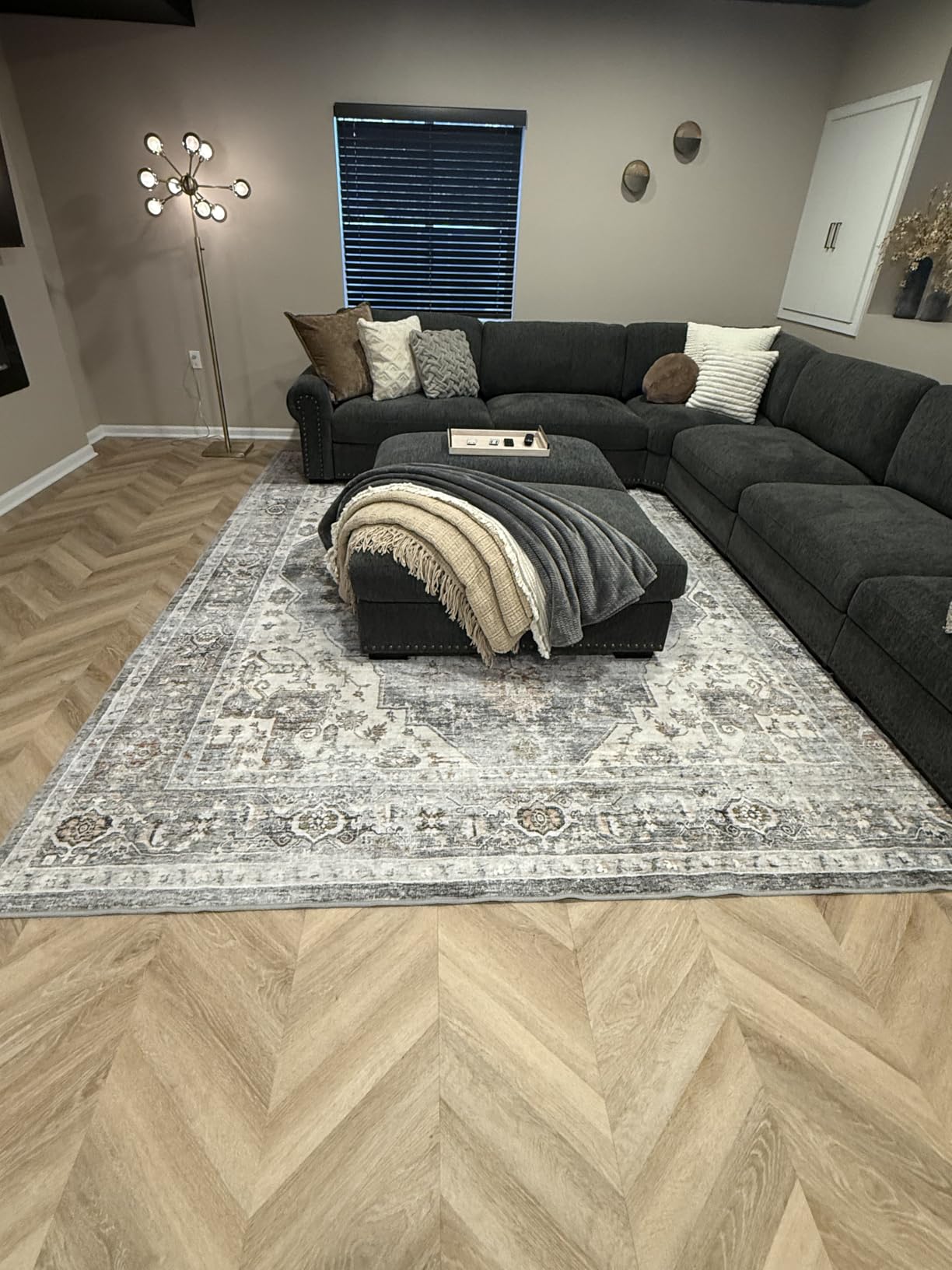 AMOAMI-Area Rug 5X7 Rugs for Living Room-Vintage Soft Black Rugs for Bedroom-Non Slip Carpet-Machine Washable Rug for Dining Room Living Room Bedroom Office Under Table Dark Grey & Black - Customer Photo 1