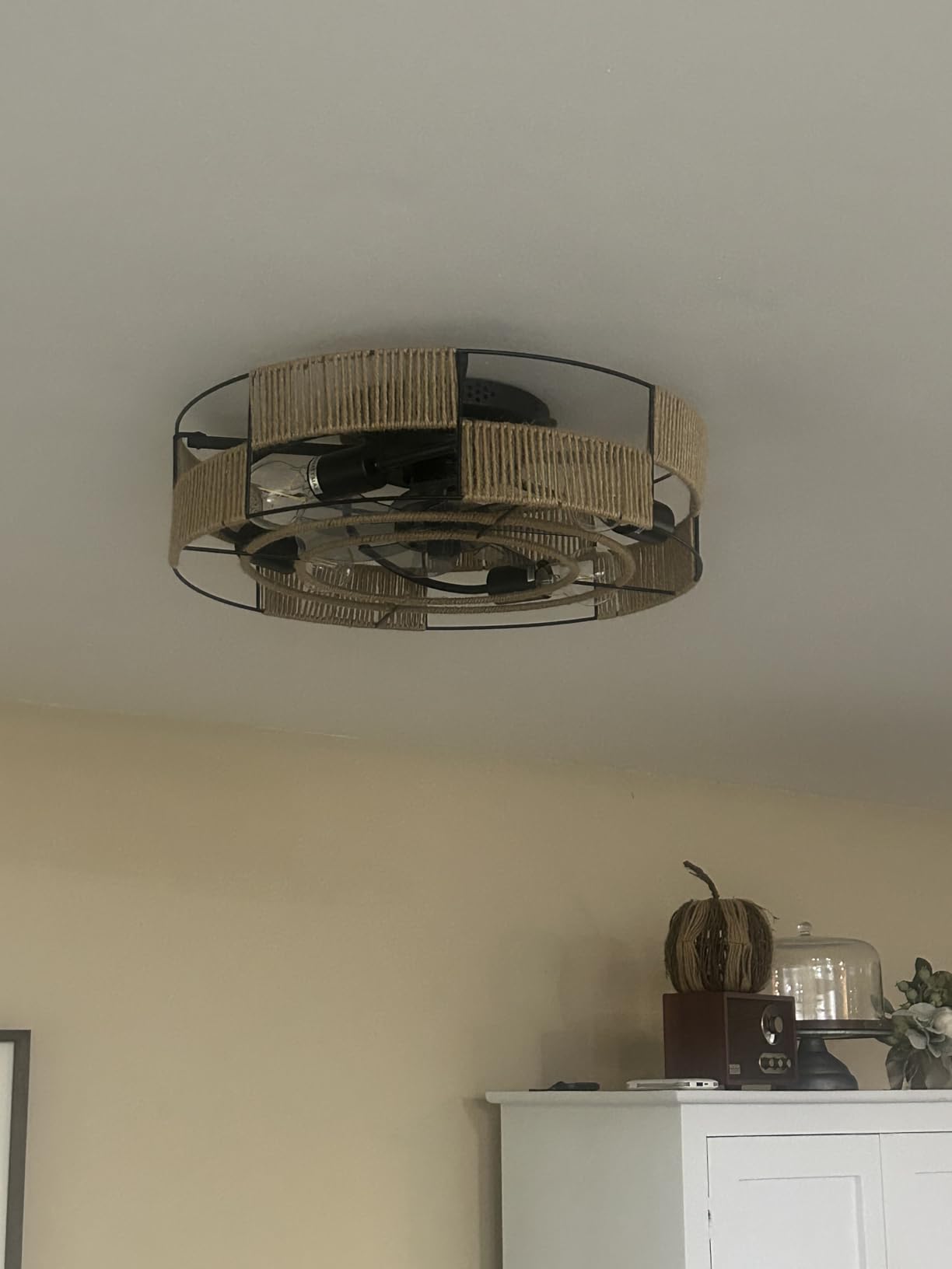 CubiCubi Modern Ceiling Fans, 20 Inch Black Ceiling Fan with Lights and Remote Control, APP, LED Fandelier with 3CCT and 6 Wind Speeds, Low Profile Ceiling Fans with Lights for Bedroom, Office - Customer Photo 2