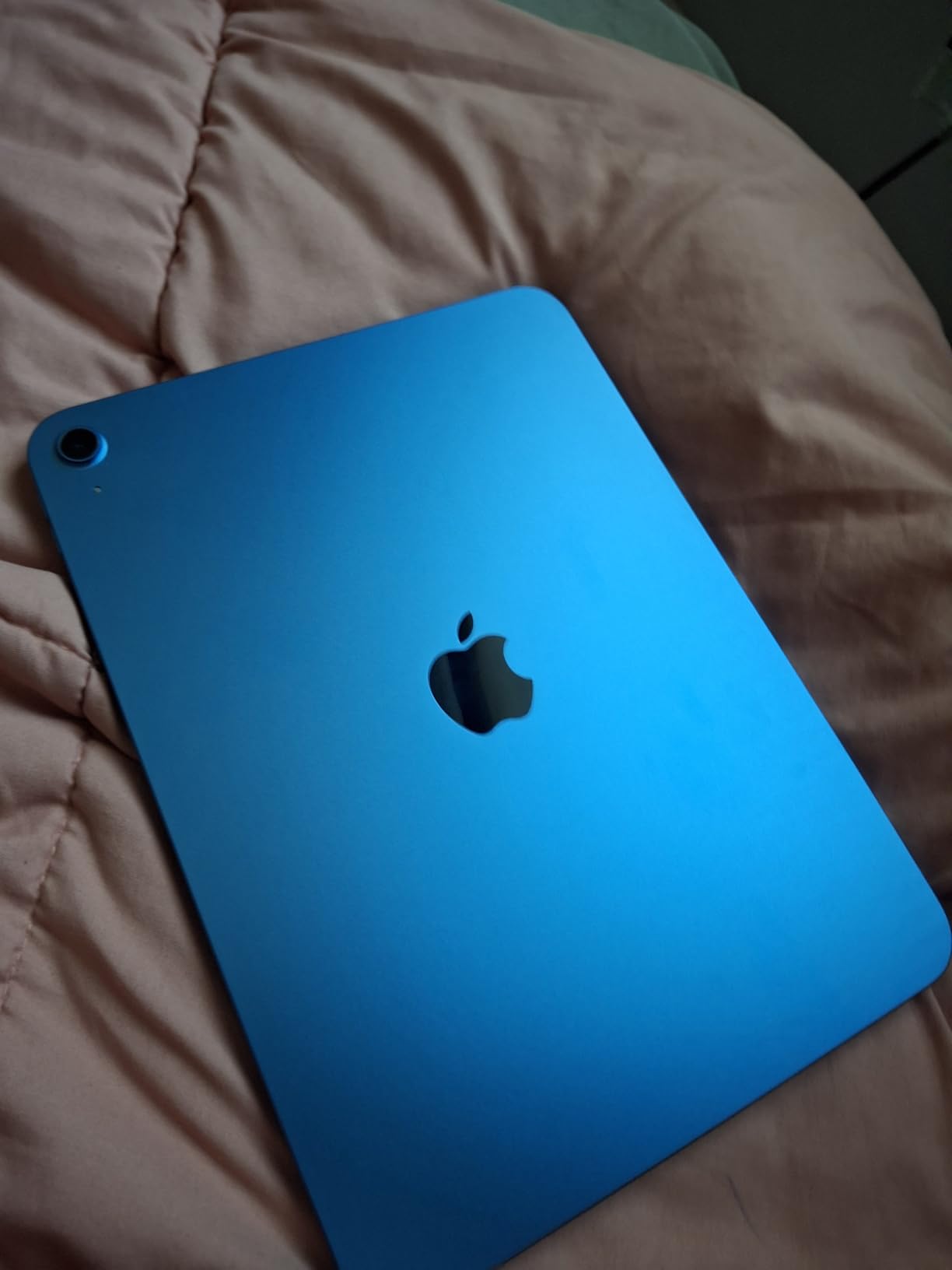 Apple iPad 11-inch: A16 chip, 11-inch Model, Liquid Retina Display, 128GB, Wi-Fi 6, 12MP Front/12MP Back Camera, Touch ID, All-Day Battery Life — Pink - Customer Photo 2