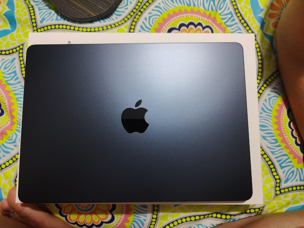 Apple 2025 MacBook Air 13-inch Laptop with M4 chip: Built for Apple Intelligence, 13.6-inch Liquid Retina Display, 16GB Unified Memory, 512GB SSD Storage, 12MP Center Stage Camera, Touch ID; Sky Blue - Customer Photo 1