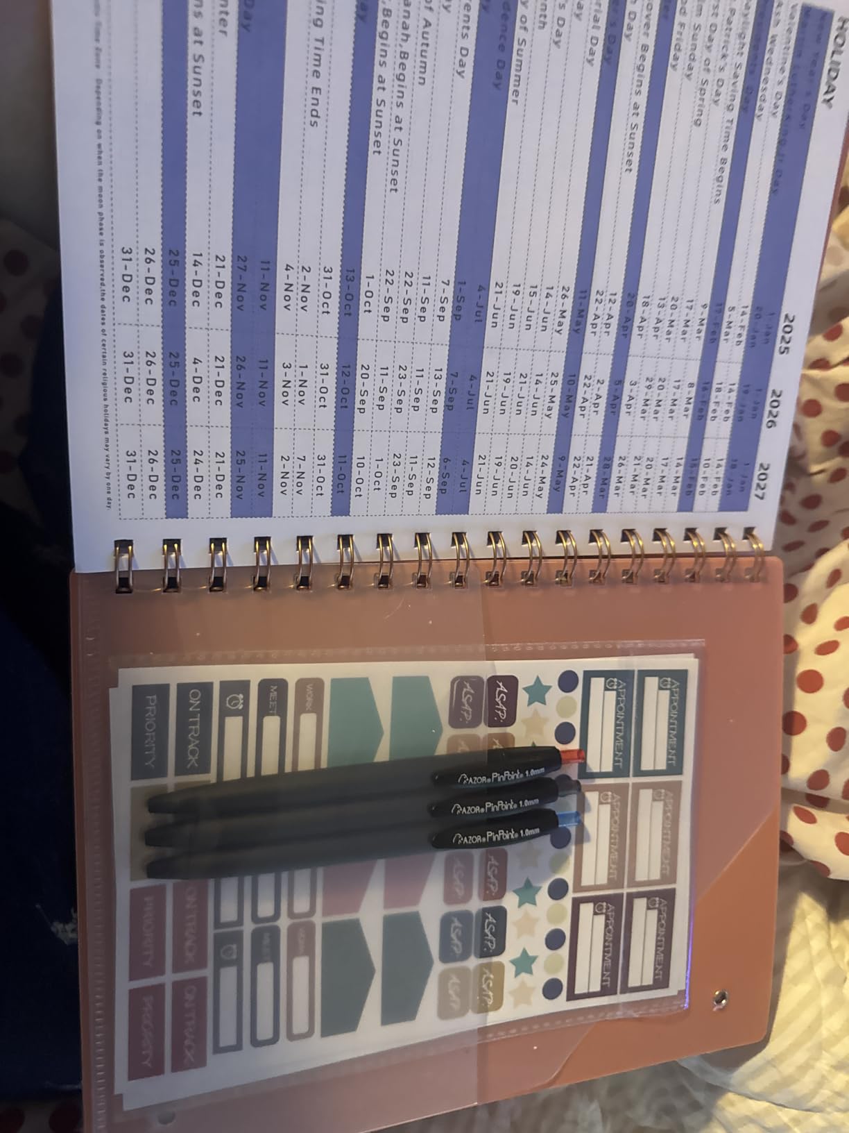 Daily Planner 2025-2026, Weekly & Monthly Planner from Jul 2025-Dec 2026, 18 Month Academic Calendar with Tabs, A5 Size, Black - Customer Photo 1