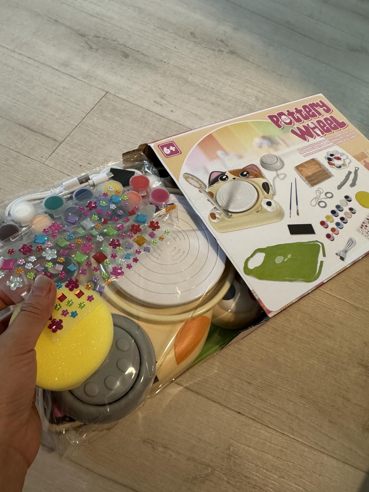 Insnug Pottery Wheel for Kids - Pottery Arts and Crafts for Kids Ages 8-12 with 3 Pack Painting Kit Air Dry Clay Art Supplies Toys for Girls Boy Christmas Birthday Gift for 6+ - Customer Photo 1