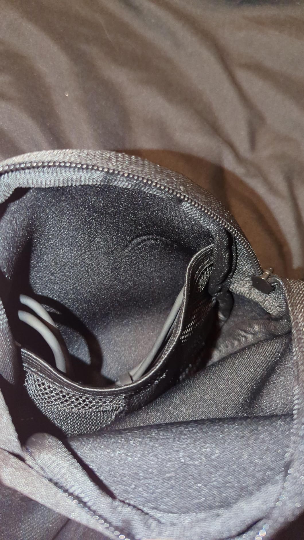 Yealink Sp92 Conference Speaker and Microphone Teams Certified Mic with Al Noise Cancelling 20H Call Time USB Speakerphone for Small Meeting Room, Bluetooth Speaker for Computer/Laptop Customer Review Yealink Sp92 Conference Speaker and Microphone Teams Certified Mic with Al Noise Cancelling 20H Call Time USB Speakerphone for Small Meeting Room, Bluetooth Speaker for Computer/Laptop - Customer Photo 1