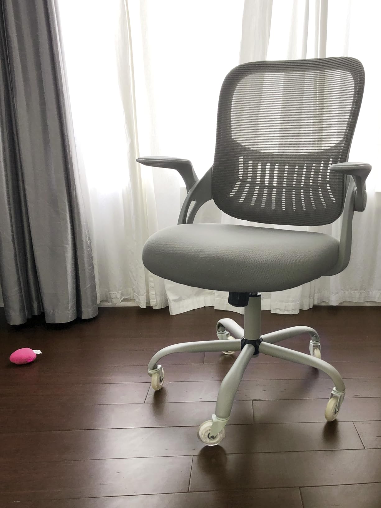 Sweetcrispy Office Computer Desk Chair, Ergonomic Mid-Back Mesh Rolling Work Swivel Task Chairs with Wheels, Comfortable Lumbar Support, Comfy Flip-up Arms for Home, Bedroom, Study, Student, Black - Customer Photo 1