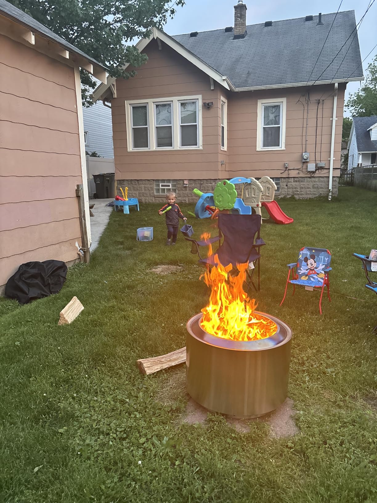 22 inch Smokeless Fire Pit with Waterproof Cover, Stainless Steel Outdoor Smokeless Firepit, Wood Burning Fire Pits for Camping, Bonfire,Low Smoke Firepit for Outside[Black] - Customer Photo 2