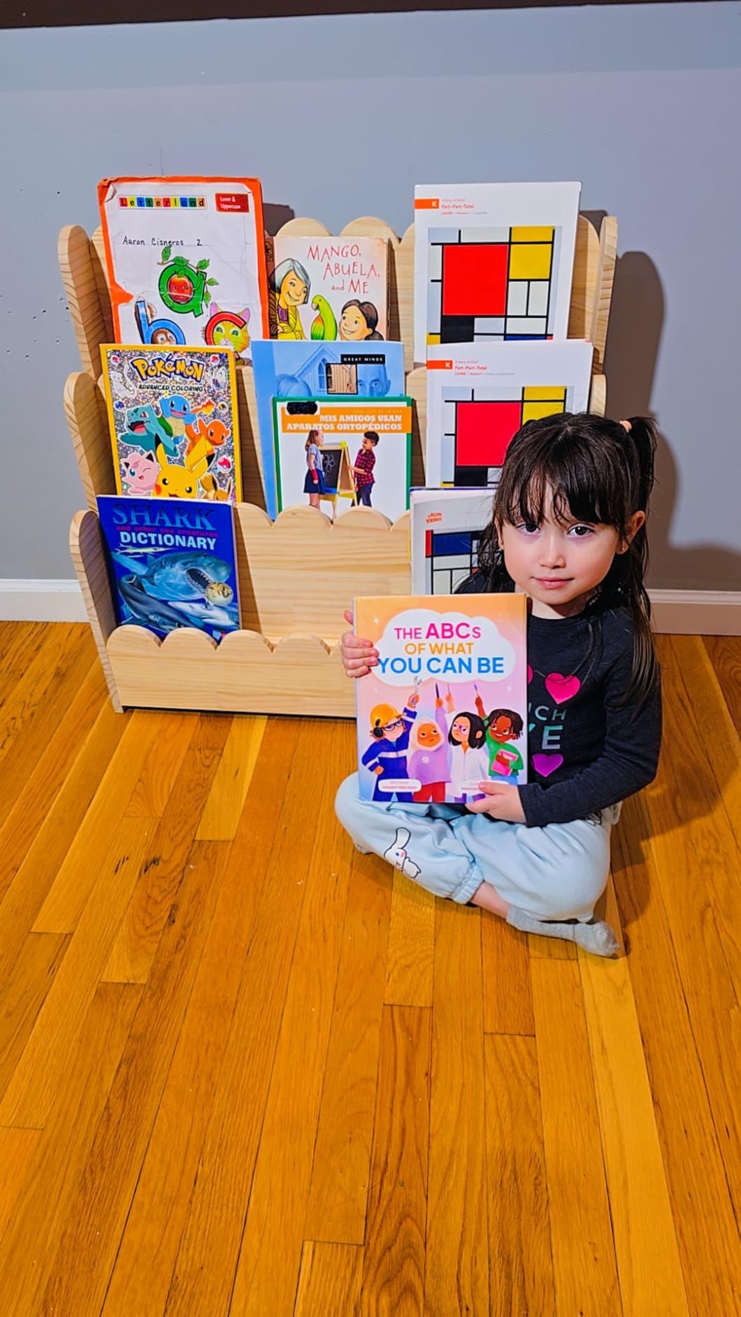 SpaceAid 3-Tier Scalloped Bookshelf, Montessori Bookcase for Toddlers, Wooden Book Shelf Organizer Display Furniture for Kids Rooms, Playroom, Nursery and Classroom, Black Customer Review SpaceAid 3-Tier Scalloped Bookshelf, Montessori Bookcase for Toddlers, Wooden Book Shelf Organizer Display Furniture for Kids Rooms, Playroom, Nursery and Classroom, Black - Customer Photo 2