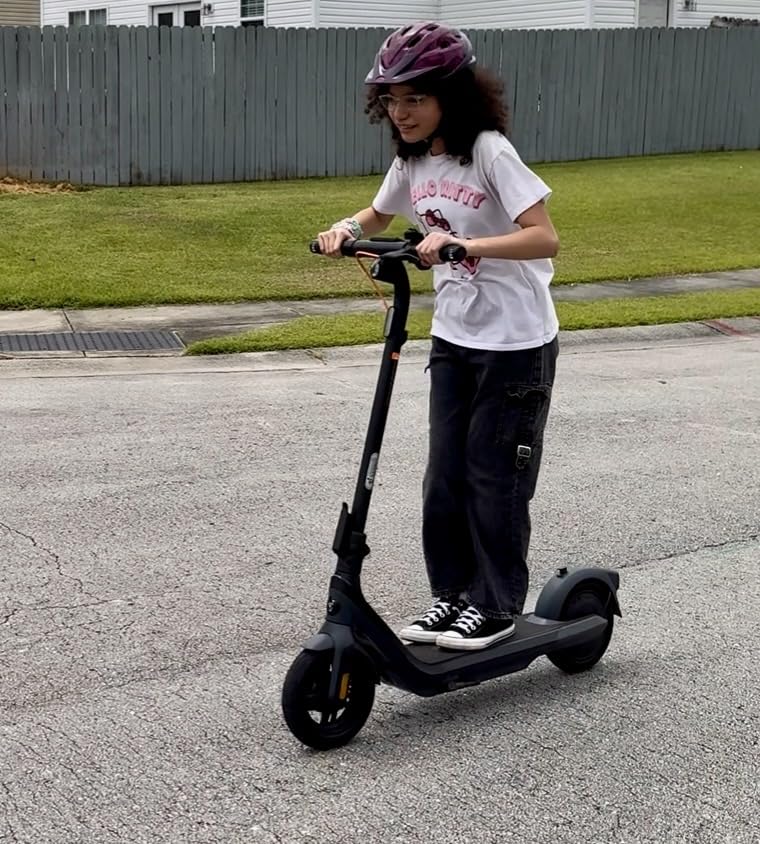 Segway Ninebot E2 Plus II/E2 Pro/E3 Pro Electric Scooter, 15.5–20 MPH, Long Range, Dual Elastomer Suspension (E3 Pro only), Foldable Adult Scooter, UL 2272 & 2271 Certified - Customer Photo 2