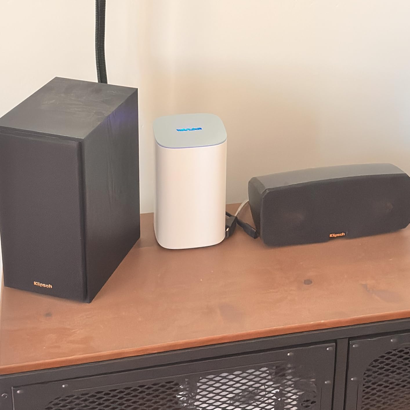 WAVLINK AX3000 WiFi 6 Mesh System 3 Pack - Covers up to 7300 Sq.Ft., Speeds up to 3.0 Gbps, Replaces Wireless Router and WiFi Extender Signal Booster, Easy Setup, Smart App Control Customer Review WAVLINK AX3000 WiFi 6 Mesh System 3 Pack - Covers up to 7300 Sq.Ft., Speeds up to 3.0 Gbps, Replaces Wireless Router and WiFi Extender Signal Booster, Easy Setup, Smart App Control - Customer Photo 1