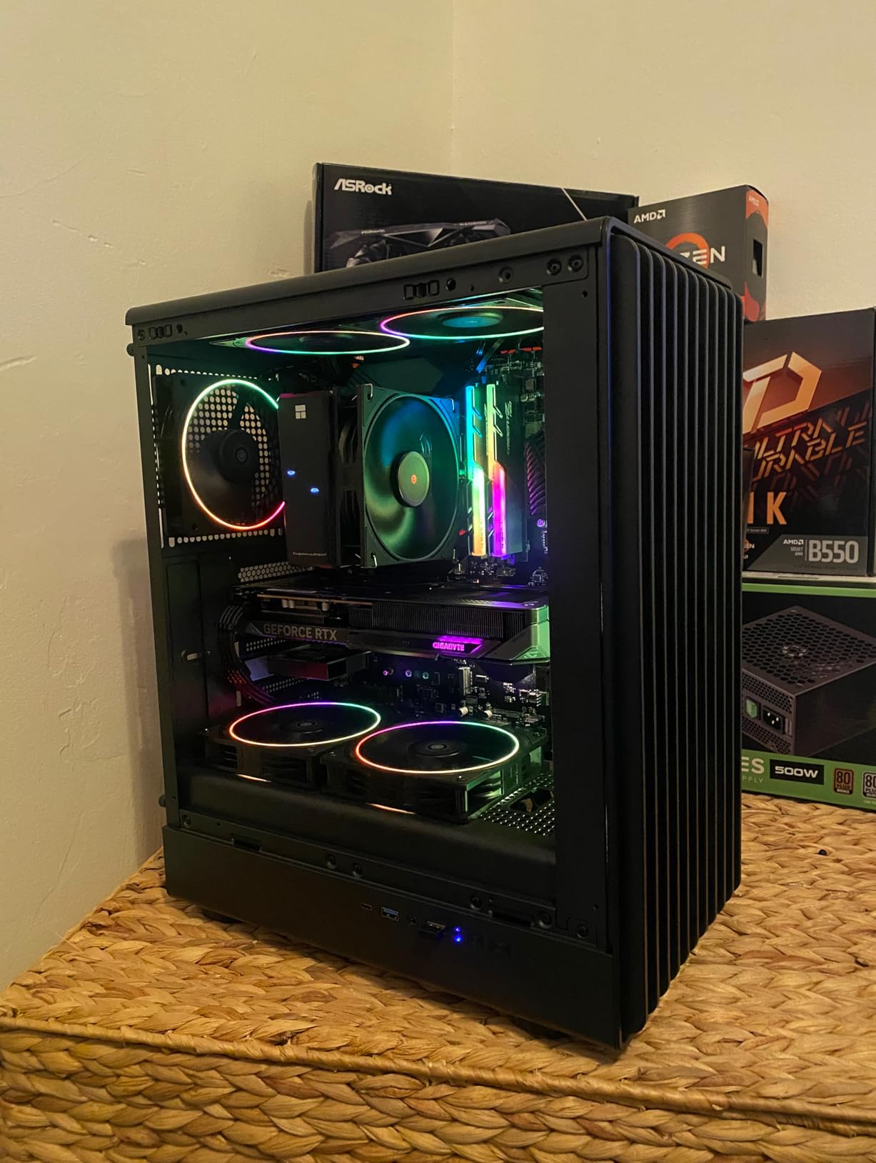 GIGABYTE GeForce RTX 5060 WINDFORCE OC 8G Graphics Card, 8GB 128-bit GDDR7, PCIe 5.0, WINDFORCE Cooling System, GV-N5060WF2OC-8GD Video Card - Customer Photo 1