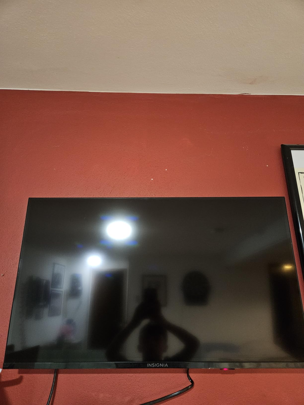 INSIGNIA 24 INSIGNIA 24