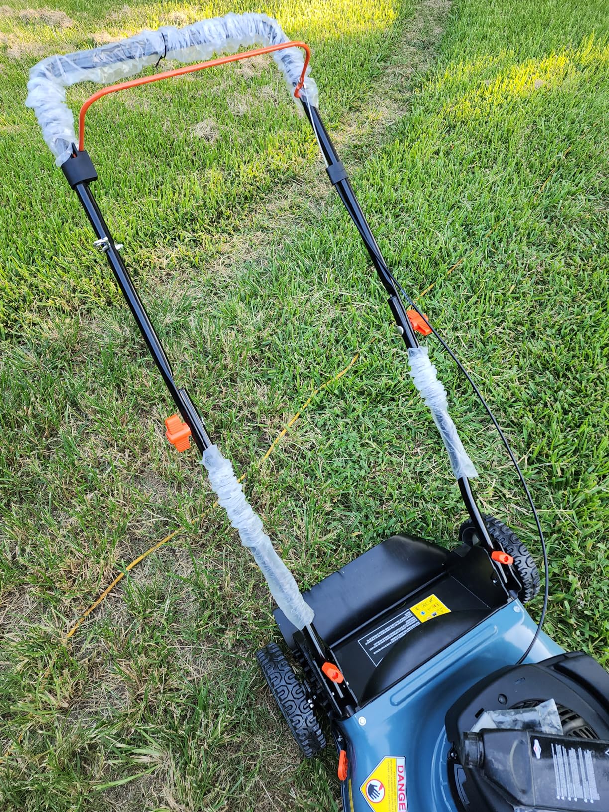 SENIX LSSG-M9 21-inch Gas Self-Propelled Lawn Mower - 140 cc 4-Cycle Briggs & Stratton Engine, Bagging, Mulching, and Side Discharge, 6-Position Lever Height Adjustment Customer Review SENIX LSSG-M9 21-inch Gas Self-Propelled Lawn Mower - 140 cc 4-Cycle Briggs & Stratton Engine, Bagging, Mulching, and Side Discharge, 6-Position Lever Height Adjustment - Customer Photo 1