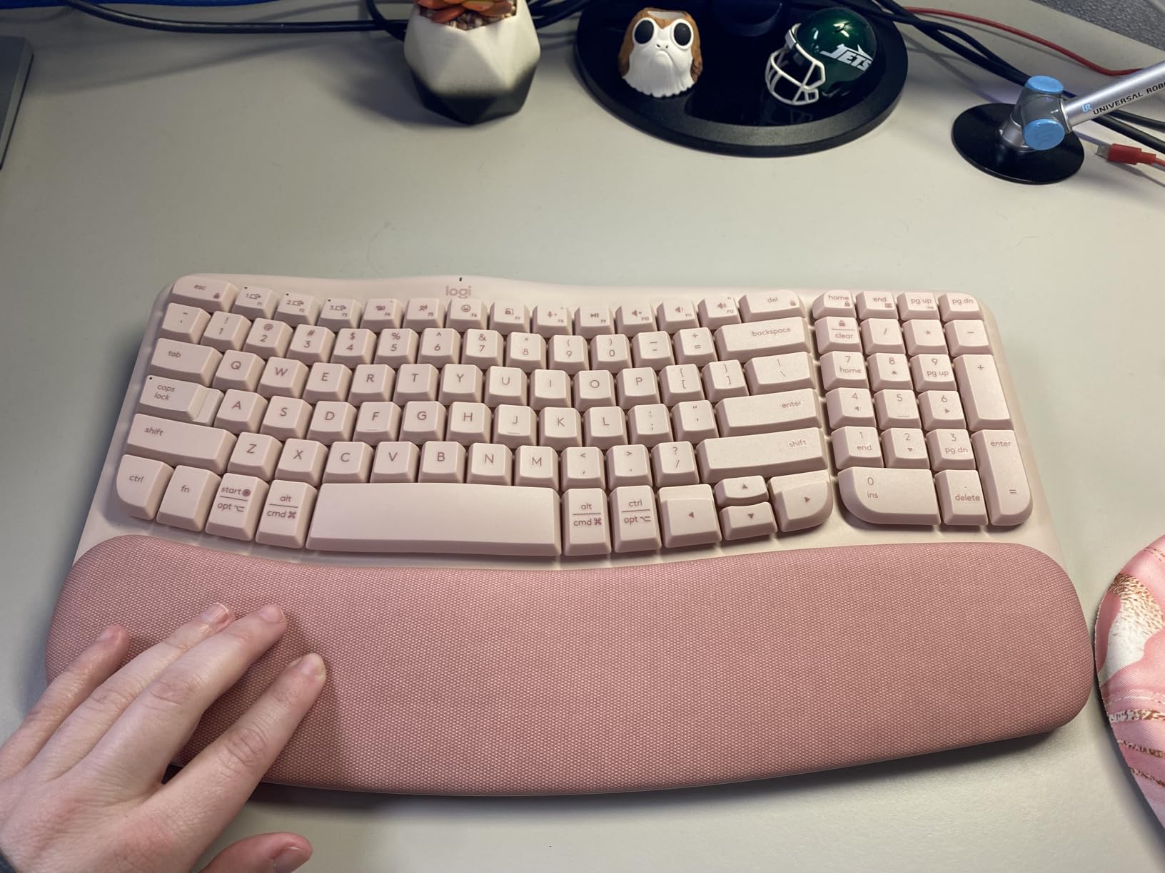 Logitech Wave Keys & Lift Vertical Mouse - Ergonomic Wireless Keyboard and Mouse Combo - with Cushioned Palm Rest, Easy-Switch, Bluetooth, for Multi-OS, Windows/Mac - Graphite Customer Review Logitech Wave Keys & Lift Vertical Mouse - Ergonomic Wireless Keyboard and Mouse Combo - with Cushioned Palm Rest, Easy-Switch, Bluetooth, for Multi-OS, Windows/Mac - Graphite - Customer Photo 2