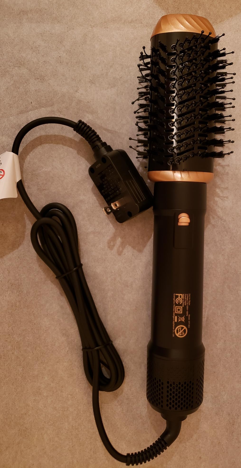 6 in 1 Blow Dryer Brush, Hair Dryer Brush Fast Drying 3 Heat Settings, Hot air Styler Auto Curling Straightening Voluming Smoothing for Women Salon & Travel Use (ALCI Plug) Customer Review 6 in 1 Blow Dryer Brush, Hair Dryer Brush Fast Drying 3 Heat Settings, Hot air Styler Auto Curling Straightening Voluming Smoothing for Women Salon & Travel Use (ALCI Plug) - Customer Photo 2