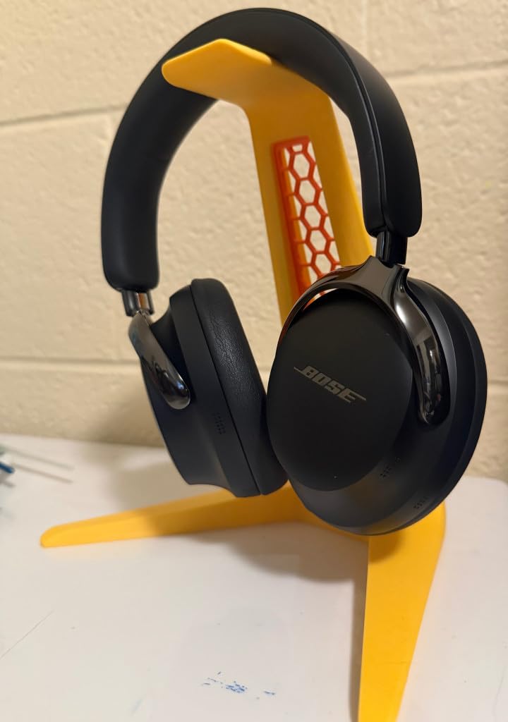 Bose New QuietComfort Ultra Bluetooth Headphones (2nd Gen), Wireless Headphones with Spatial Audio, Over Ear Noise Cancelling with Mic, Up to 30 Hours of Play time, Black Customer Review Bose New QuietComfort Ultra Bluetooth Headphones (2nd Gen), Wireless Headphones with Spatial Audio, Over Ear Noise Cancelling with Mic, Up to 30 Hours of Play time, Black - Customer Photo 2