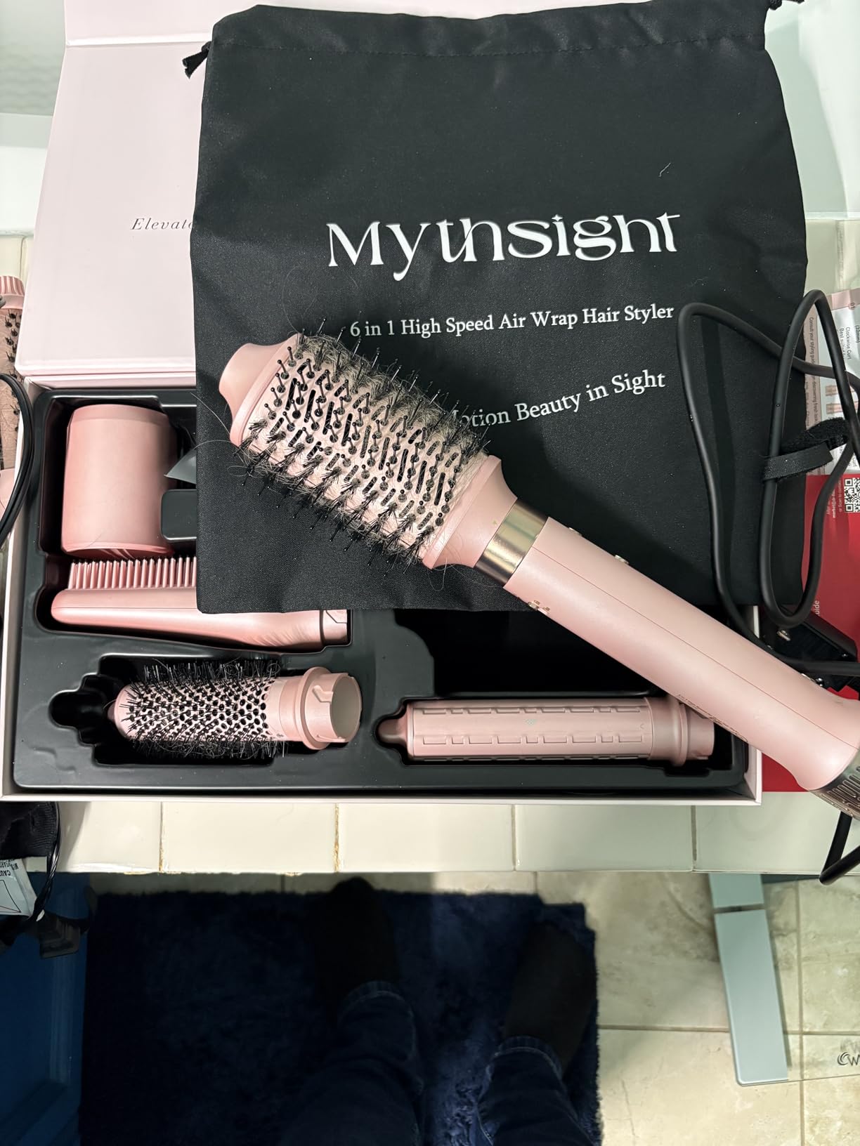 StyleVibe 6-in-1 Air Styler, Hair Dryer & Blow Dryer Brush with Auto Wrap Curl L/R, Fast Drying, Smooth Blowouts, Root-Lift Volume, No Heat Damage Frizz-Free Thermal Brush with Travel Bag Customer Review StyleVibe 6-in-1 Air Styler, Hair Dryer & Blow Dryer Brush with Auto Wrap Curl L/R, Fast Drying, Smooth Blowouts, Root-Lift Volume, No Heat Damage Frizz-Free Thermal Brush with Travel Bag - Customer Photo 1