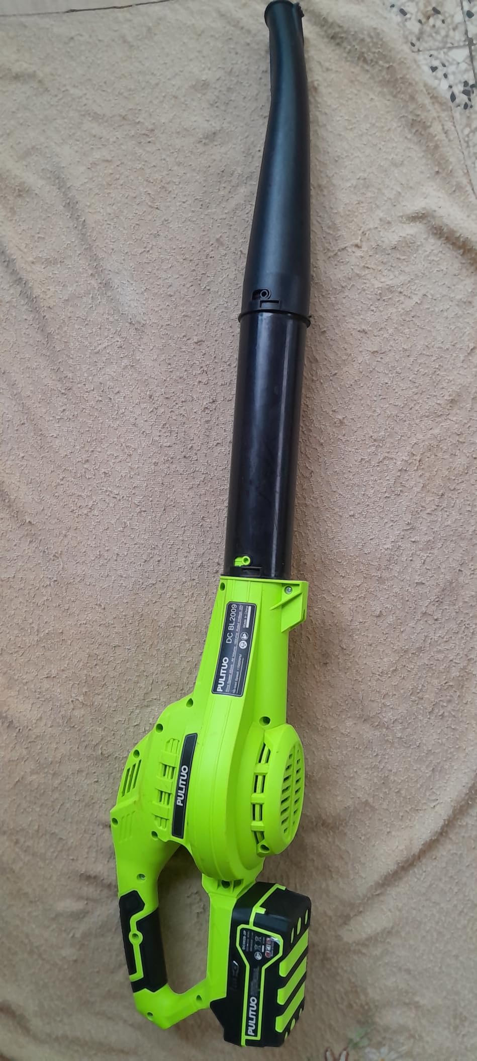 Leaf Blower Cordless with 2X 4.0Ah Batteries and Charger, 60Mins Lasting 150MPH Lightweight Cordless Blower, Small Electric Leaf Blowers for Lawn Care, Patio, Yard, Leaves, Grass and Snow Customer Review Leaf Blower Cordless with 2X 4.0Ah Batteries and Charger, 60Mins Lasting 150MPH Lightweight Cordless Blower, Small Electric Leaf Blowers for Lawn Care, Patio, Yard, Leaves, Grass and Snow - Customer Photo 1