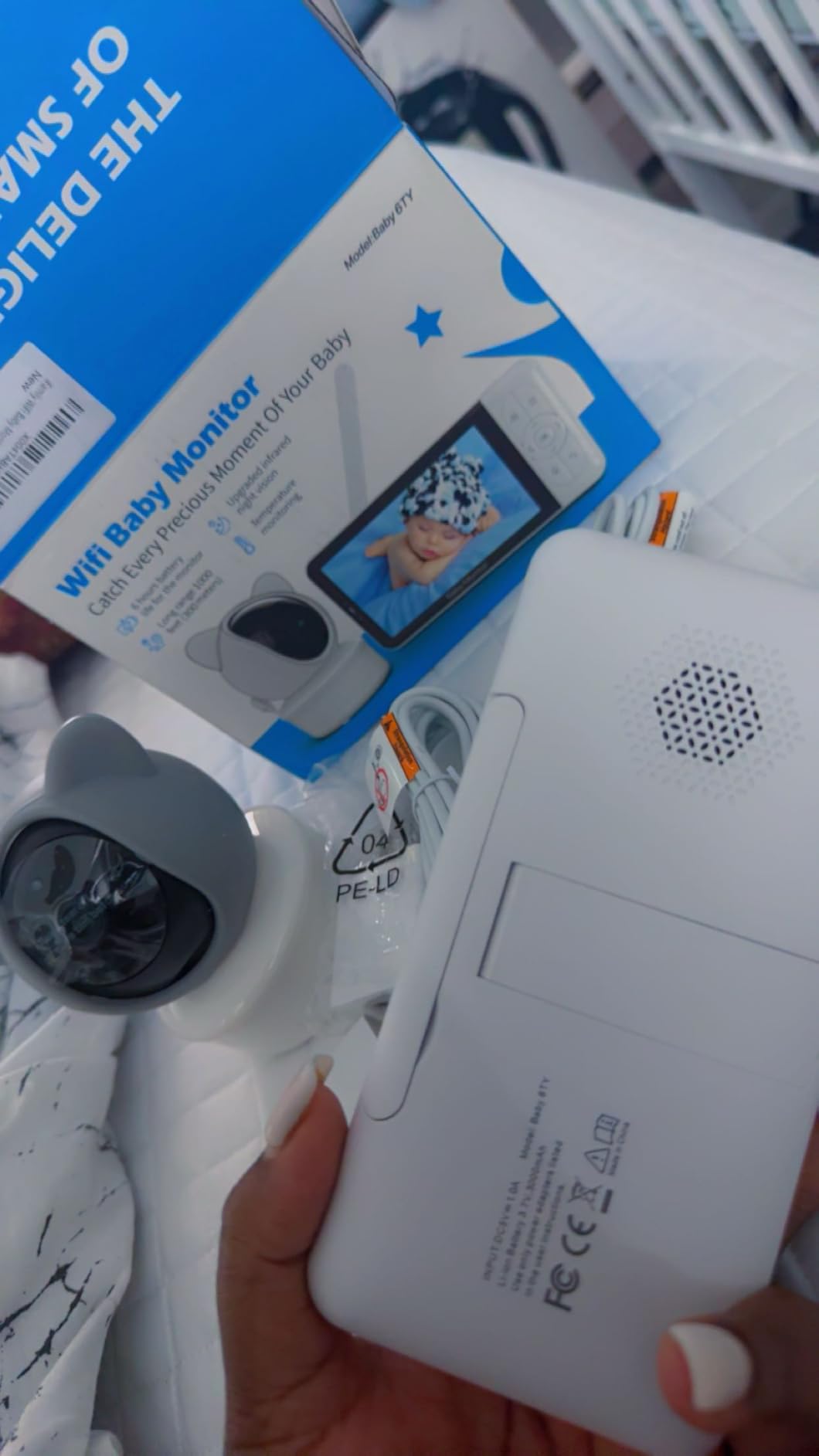 iFamily WiFi Baby Monitor with App – Smartphone Baby Monitor with 5 iFamily WiFi Baby Monitor with App – Smartphone Baby Monitor with 5