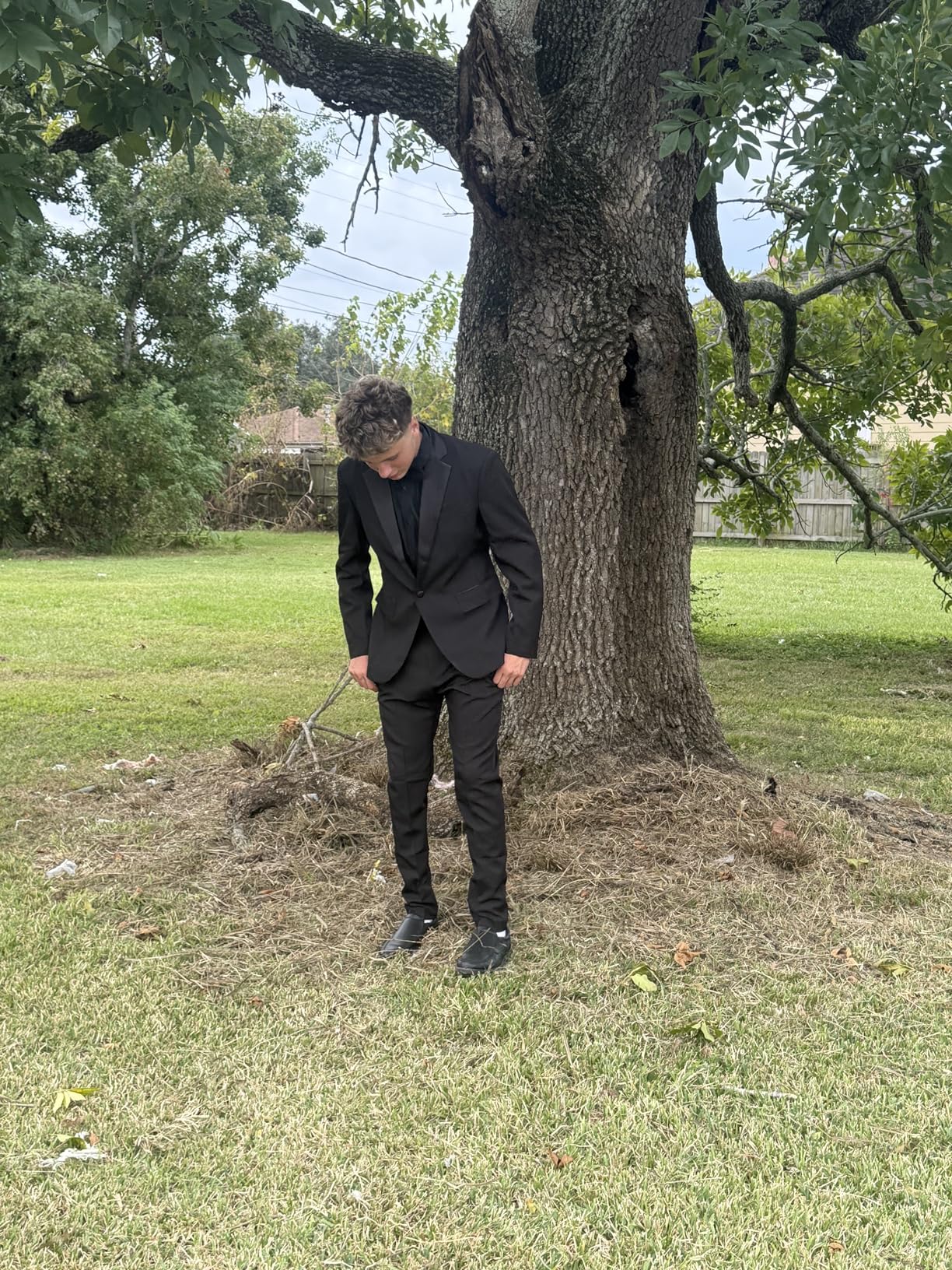 WULFUL Men's 2 Piece Slim Fit Suit Set One Button Blazer Jacket Pants Tuxedo Set for Prom, Wedding and Business - Customer Photo 2