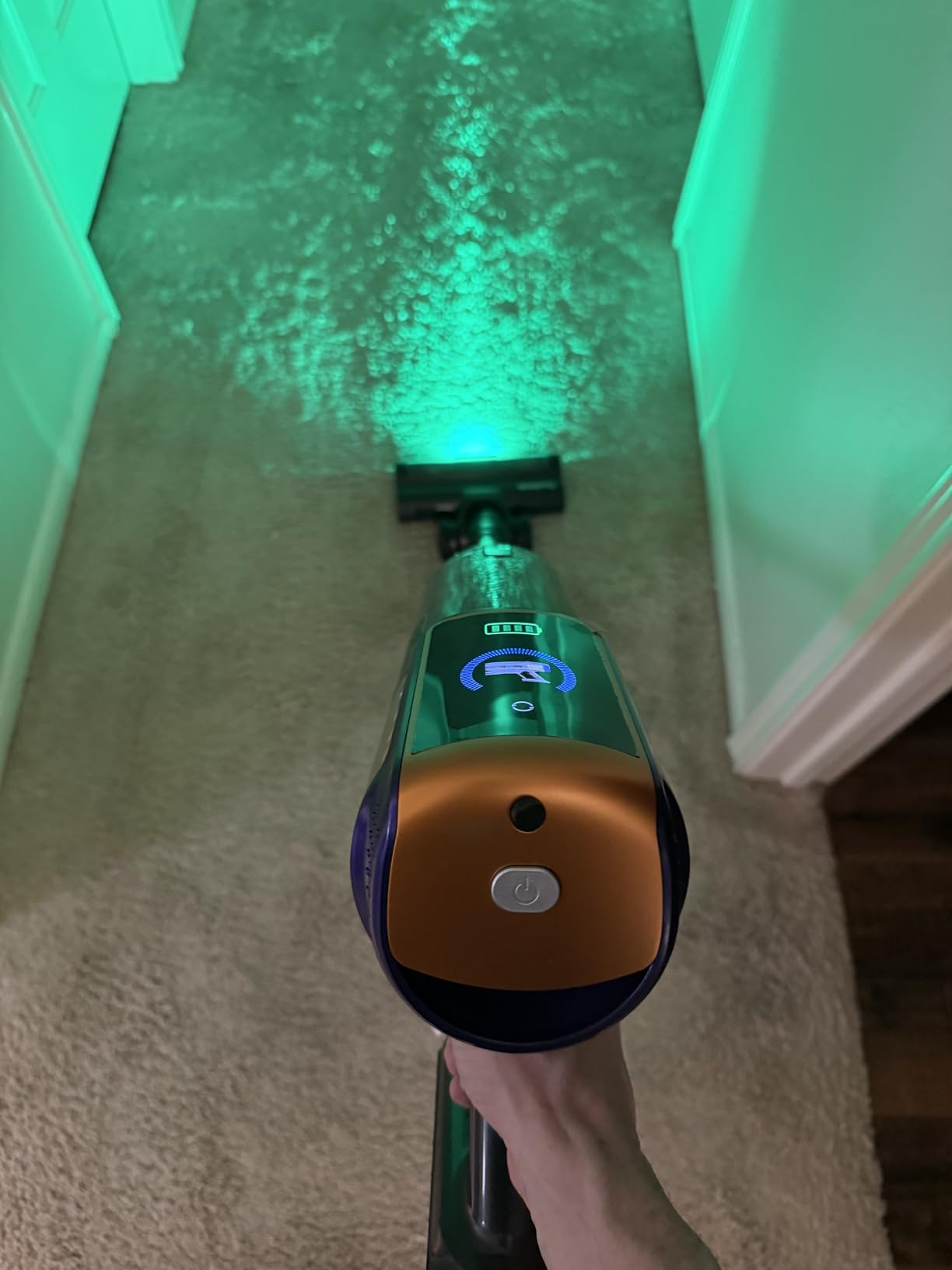 Cordless Vacuum Cleaner,50KPa 600W 65Mins Vacuum Cleaners for Home,Stick Vacuum with LED Display &Anti-tangle Brush and Self-Standing Design,Vacuum Cleaner for Hardwood Floors,Carpet,Pet Hair,Car - Customer Photo 2