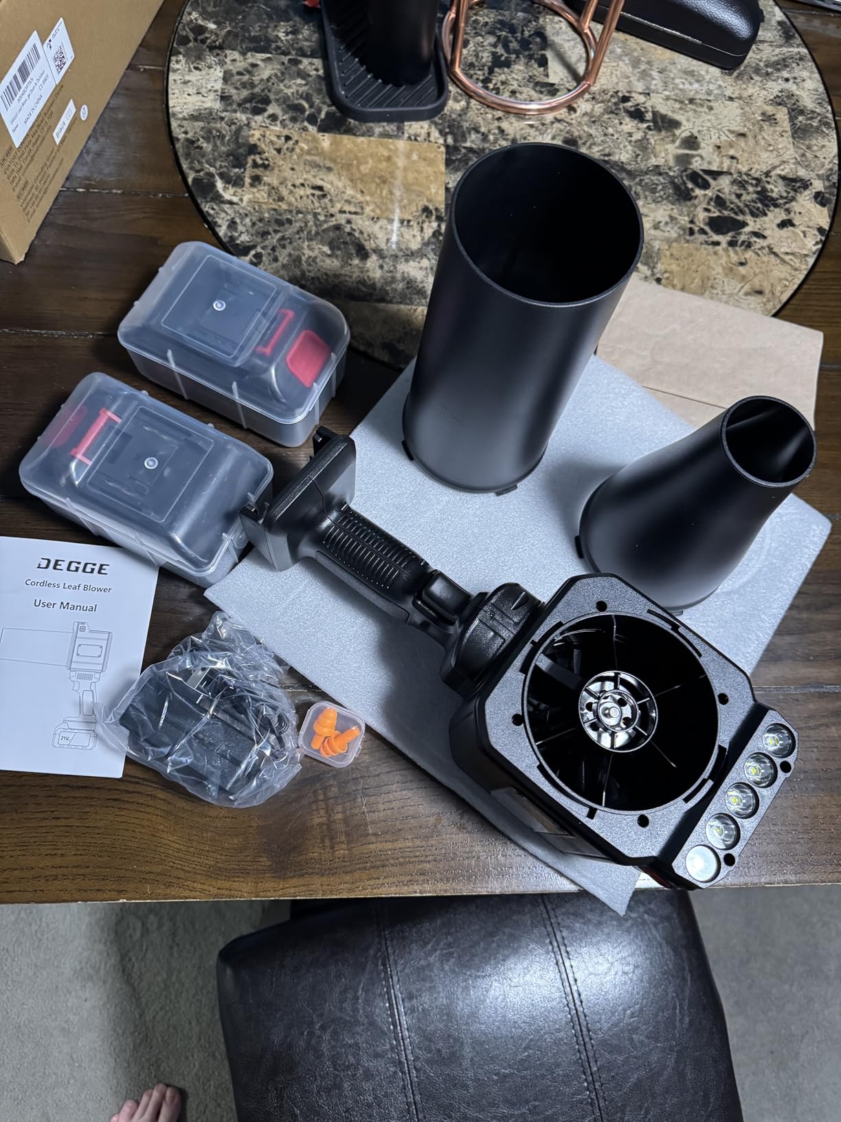 DEGGE Brushless Leaf Blower Cordless, Handheld Leaf Blowers with LED Work Light, Two Interchangeable Nozzles, Turbo Jet Blower for Lawn Care, Patio Cleaning, Garage Dust & Outdoor Use Customer Review DEGGE Brushless Leaf Blower Cordless, Handheld Leaf Blowers with LED Work Light, Two Interchangeable Nozzles, Turbo Jet Blower for Lawn Care, Patio Cleaning, Garage Dust & Outdoor Use - Customer Photo 2