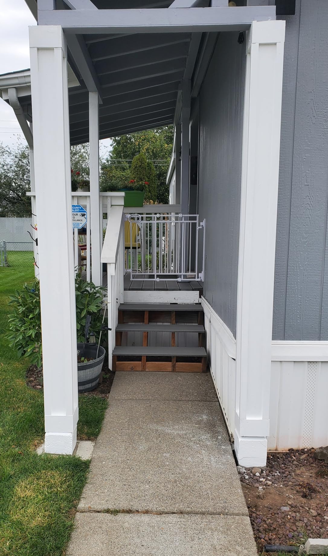 Grownsy Gate for Stairs- No Bottom Bar Baby Gates, Adjustable Width 29.8