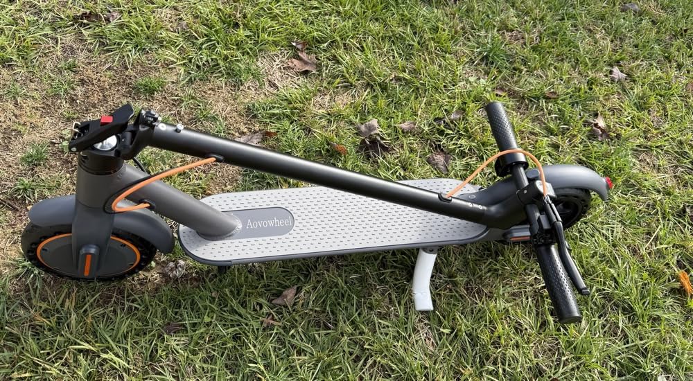 Electric Scooter for Adults, Folding E Scooter with 350W/500W Motor 16/24 Mph Top Speed, Max 19-23 Miles Long Range, 8.5''/10''14'' Solid Tires Commuting Scooters with Dual Brakes System, APP - Customer Photo 1