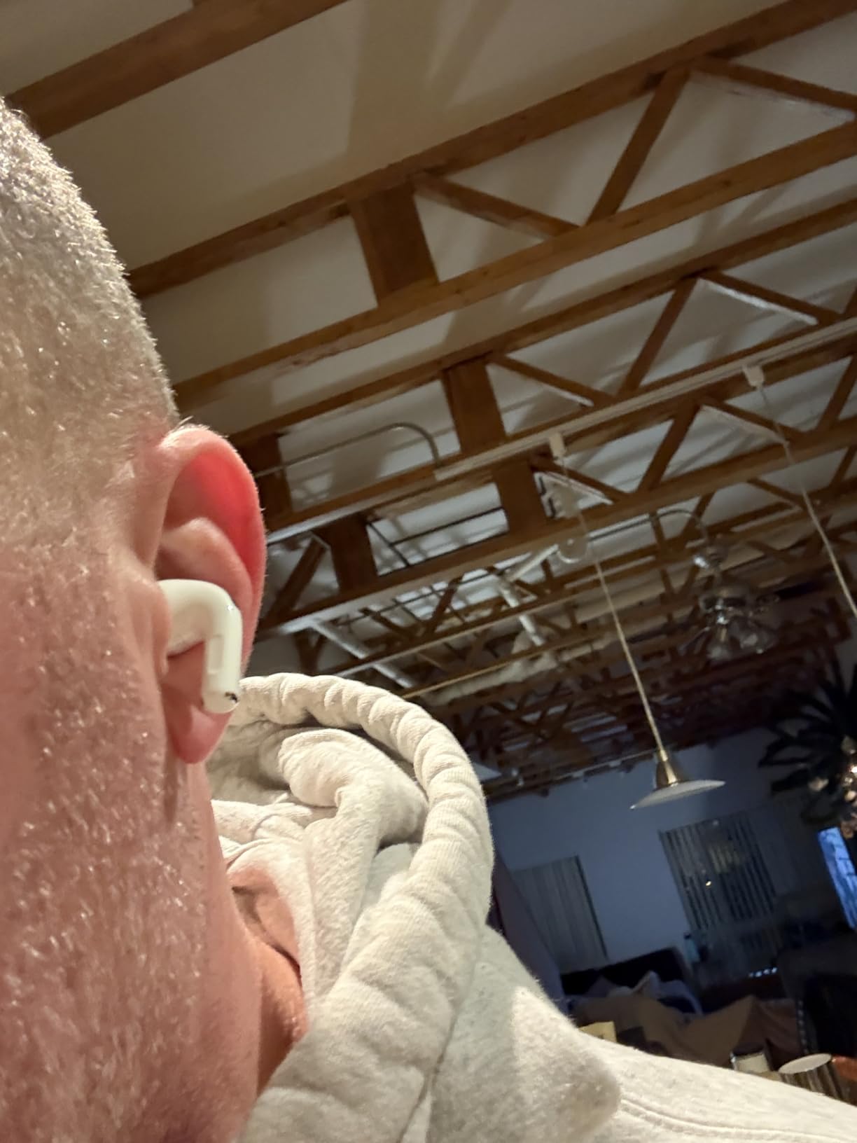 Apple AirPods Pro 3 Wireless Earbuds, Active Noise Cancellation, Live Translation, Heart Rate Sensing, Hearing Aid Feature, Bluetooth Headphones, Spatial Audio, High-Fidelity Sound, USB-C Charging - Customer Photo 3