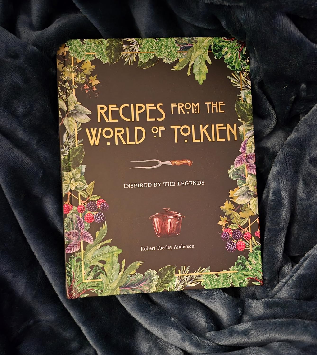 Recipes from the World of Tolkien: Inspired by the Legends (Literary Cookbooks) - Customer Photo 1