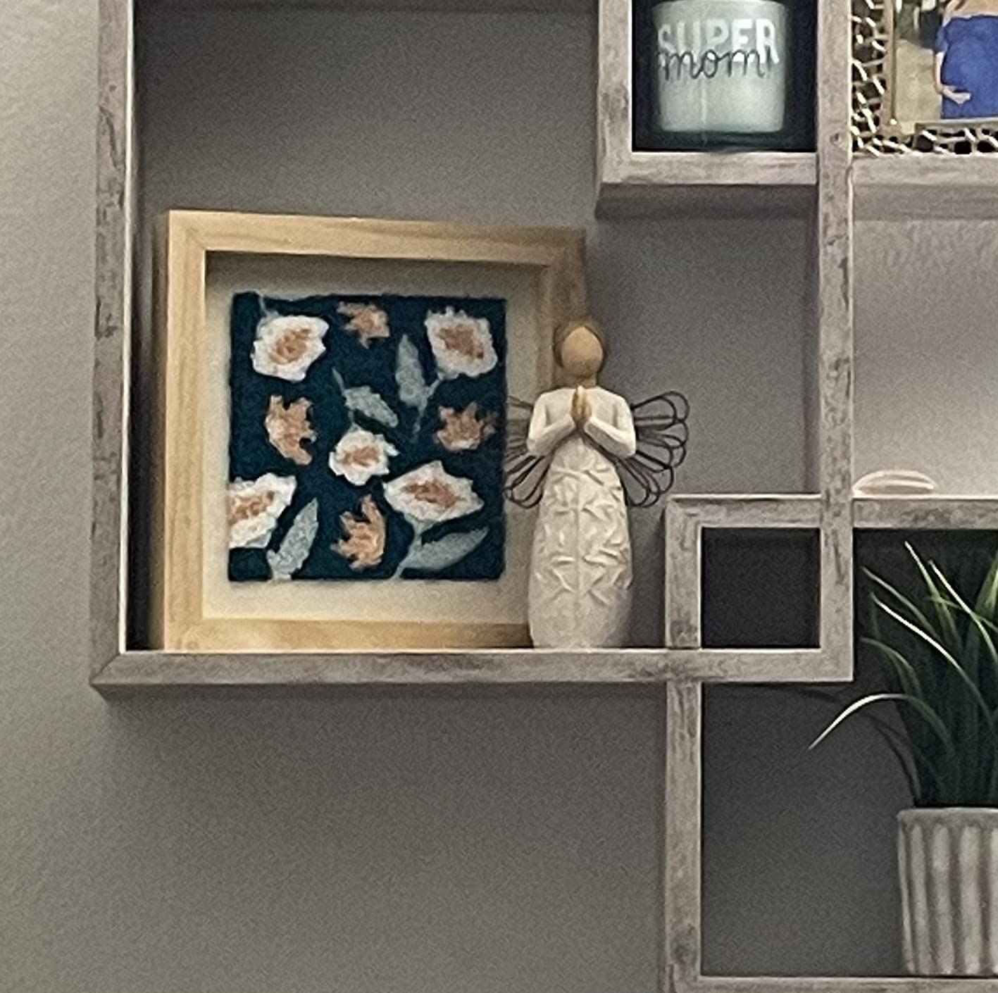 Willow Tree a Tree, a Prayer, May You find Strength, Beauty and Peace Each Day, A Gift for Baptism, First Communion, Confirmation, an Expression of Comfort, Hope, Healing, Sculpted Hand-Painted Angel Customer Review Willow Tree a Tree, a Prayer, May You find Strength, Beauty and Peace Each Day, A Gift for Baptism, First Communion, Confirmation, an Expression of Comfort, Hope, Healing, Sculpted Hand-Painted Angel - Customer Photo 1