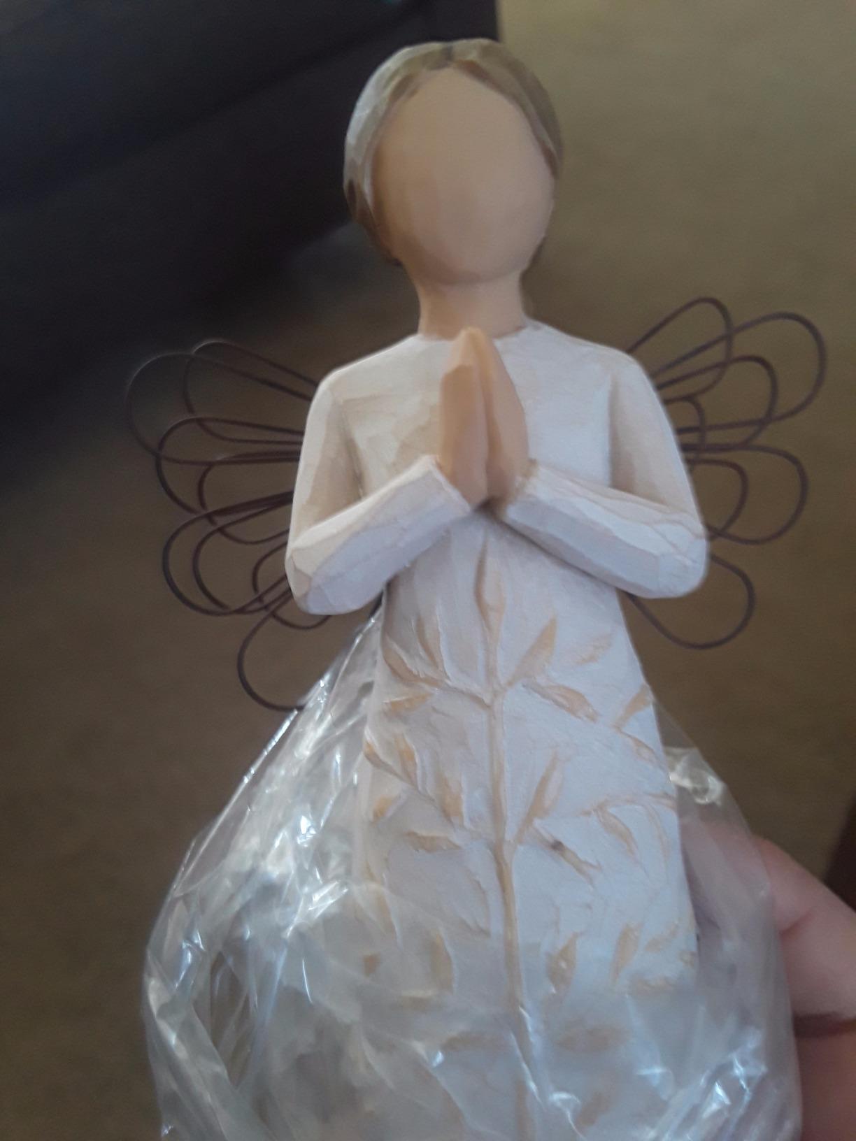 Willow Tree a Tree, a Prayer, May You find Strength, Beauty and Peace Each Day, A Gift for Baptism, First Communion, Confirmation, an Expression of Comfort, Hope, Healing, Sculpted Hand-Painted Angel Customer Review Willow Tree a Tree, a Prayer, May You find Strength, Beauty and Peace Each Day, A Gift for Baptism, First Communion, Confirmation, an Expression of Comfort, Hope, Healing, Sculpted Hand-Painted Angel - Customer Photo 3