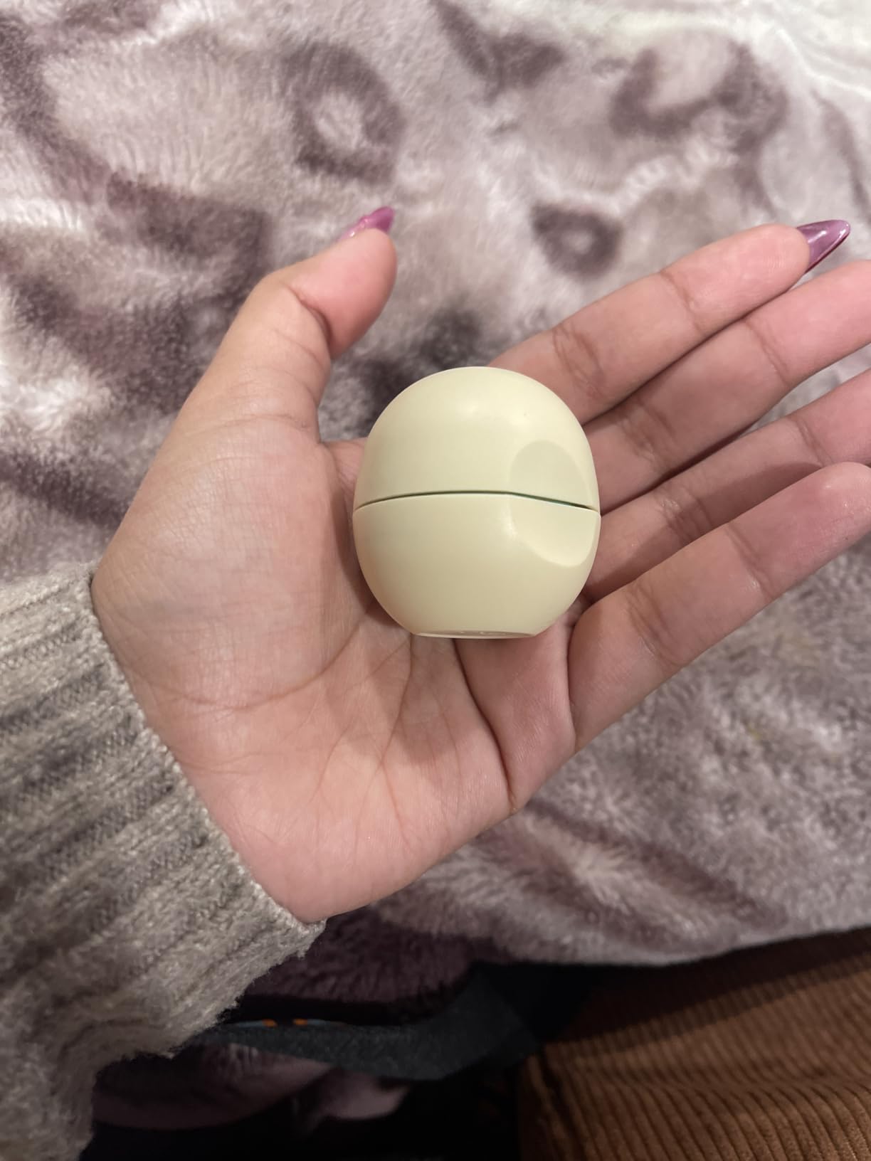 eos 100% Natural & Organic Lip Balm - Sweet Mint, All-Day Moisture, Dermatologist Recommended for Sensitive Skin Care, Lip Care Products, 0.25 oz - Customer Photo 1