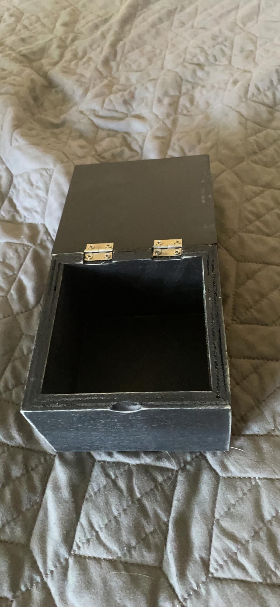 Primitives by Kathy 18192 Classic Hinged Wood Box, 4 x 4 x 2.75-Inches, Good Friends Are Like Stars - Customer Photo 1