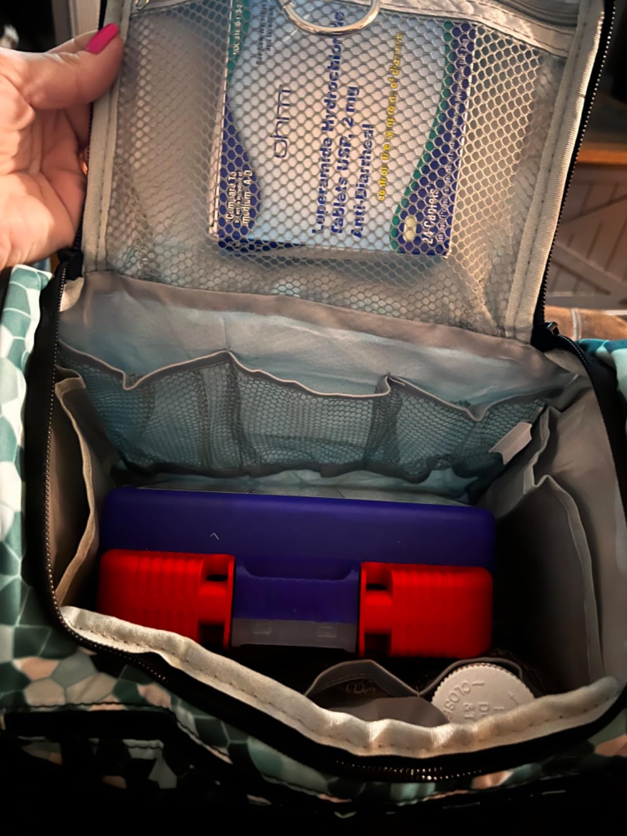 Be Smart Get Prepared 110 pc First Aid Kit: Clean, Treat, Protect Minor Cuts, Home, Office, Car, School, Business, Travel, Emergency, Outdoor, Camping & Sports, FSA/HSA (Packaging may vary) - Customer Photo 1