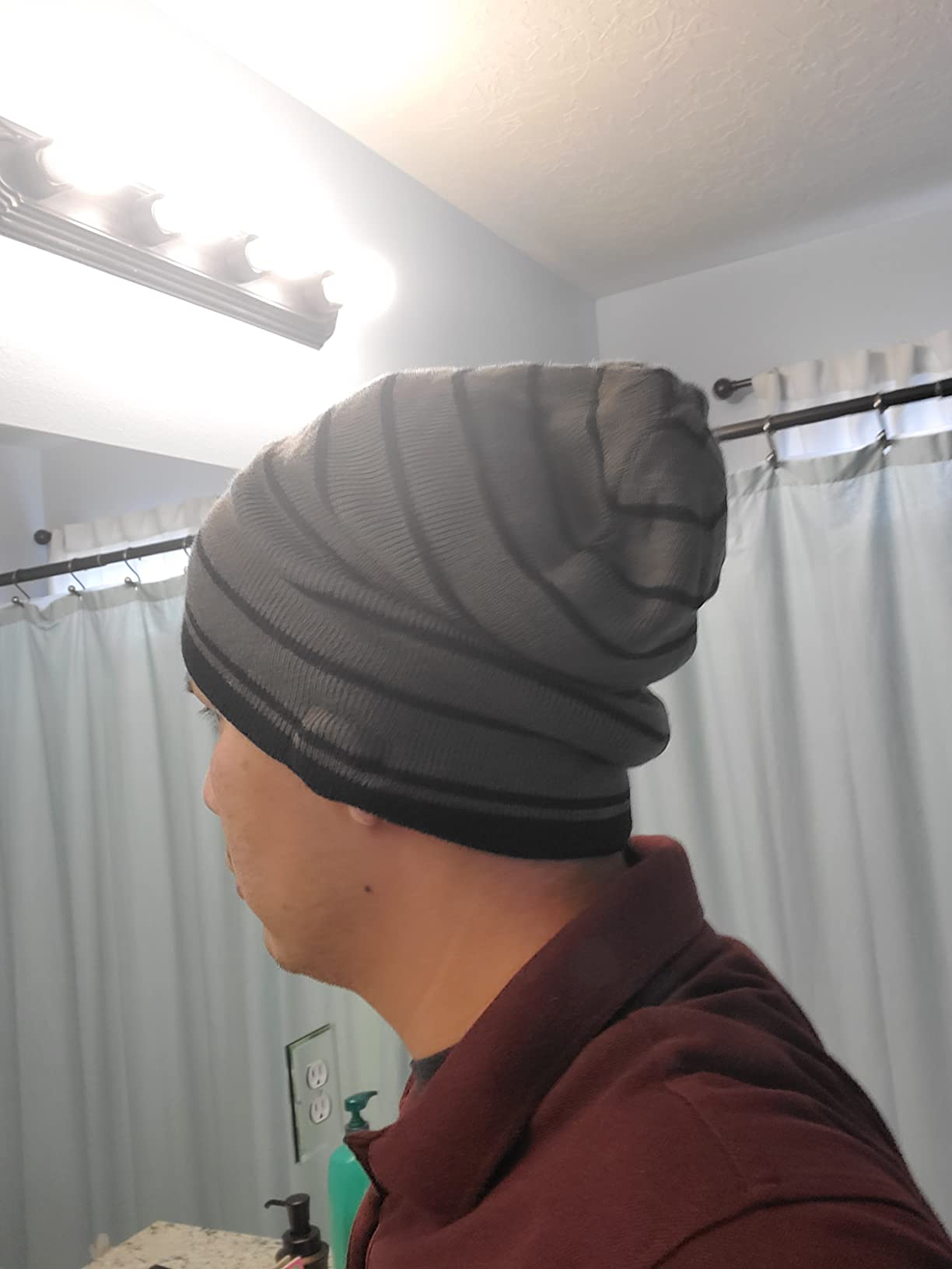 Rotibox Bluetooth Beanie Hat Wireless Headphone for Outdoor Sports Xmas Gifts Customer Review Rotibox Bluetooth Beanie Hat Wireless Headphone for Outdoor Sports Xmas Gifts - Customer Photo 2