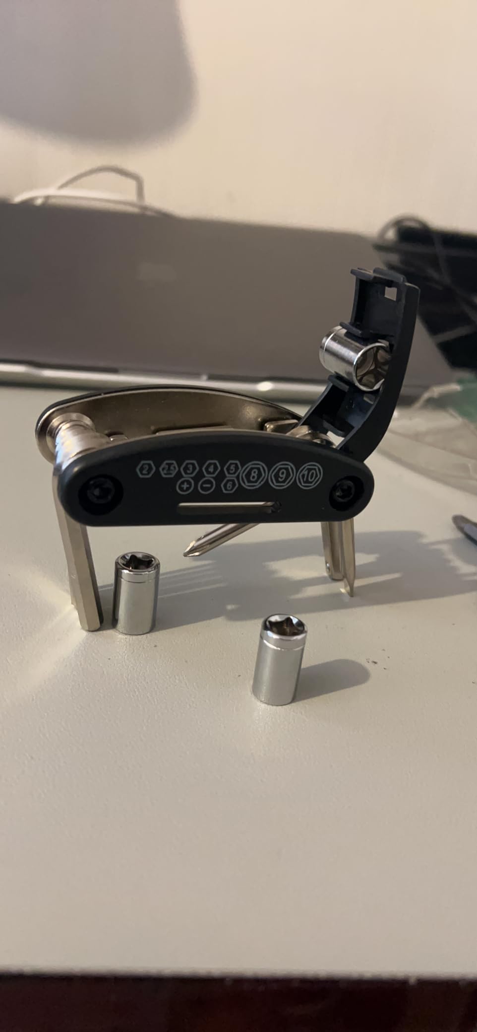 WOTOW Bike Repair Tool Kit, 16 in 1 Bicycle Multitool with Tire Levers Hex Spoke Wrench, Multi Function Accessories Set for Road Mountain Bikes - Customer Photo 1