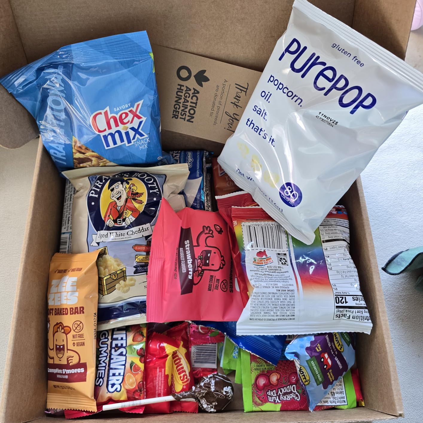 CRAVEBOX Snacks Box Variety Pack Care Package (45 Count) Christmas Treats Gift Basket Adults Kids Grandkids Guys Girls Women Men Boyfriend Birthday Cookies Chips College Student Office School Customer Review CRAVEBOX Snacks Box Variety Pack Care Package (45 Count) Christmas Treats Gift Basket Adults Kids Grandkids Guys Girls Women Men Boyfriend Birthday Cookies Chips College Student Office School - Customer Photo 2