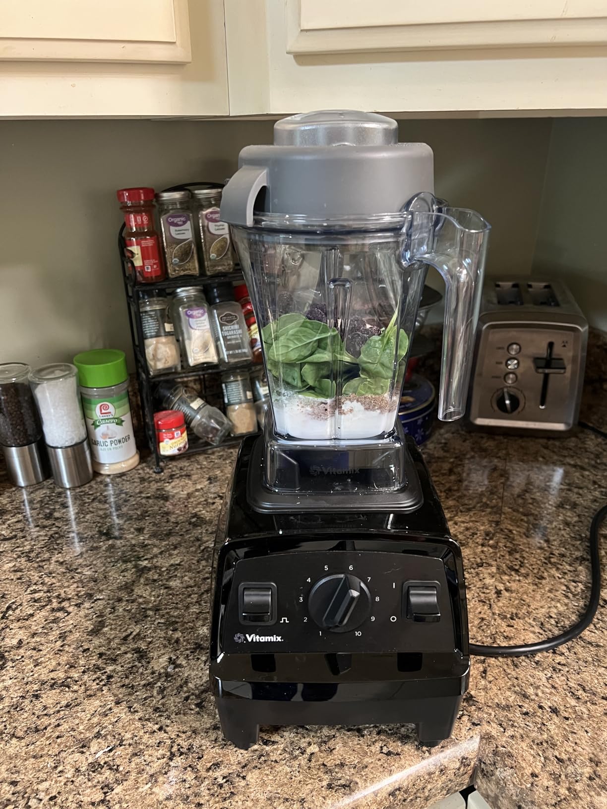 Vitamix Explorian E310 Blender, Professional-Grade Kitchen Blender for Smoothies, Soups, Juices and More, 10-Speed, Stainless Steel Blades, Self-Cleaning Kitchen Appliance, 48 Oz Container, Black - Customer Photo 1