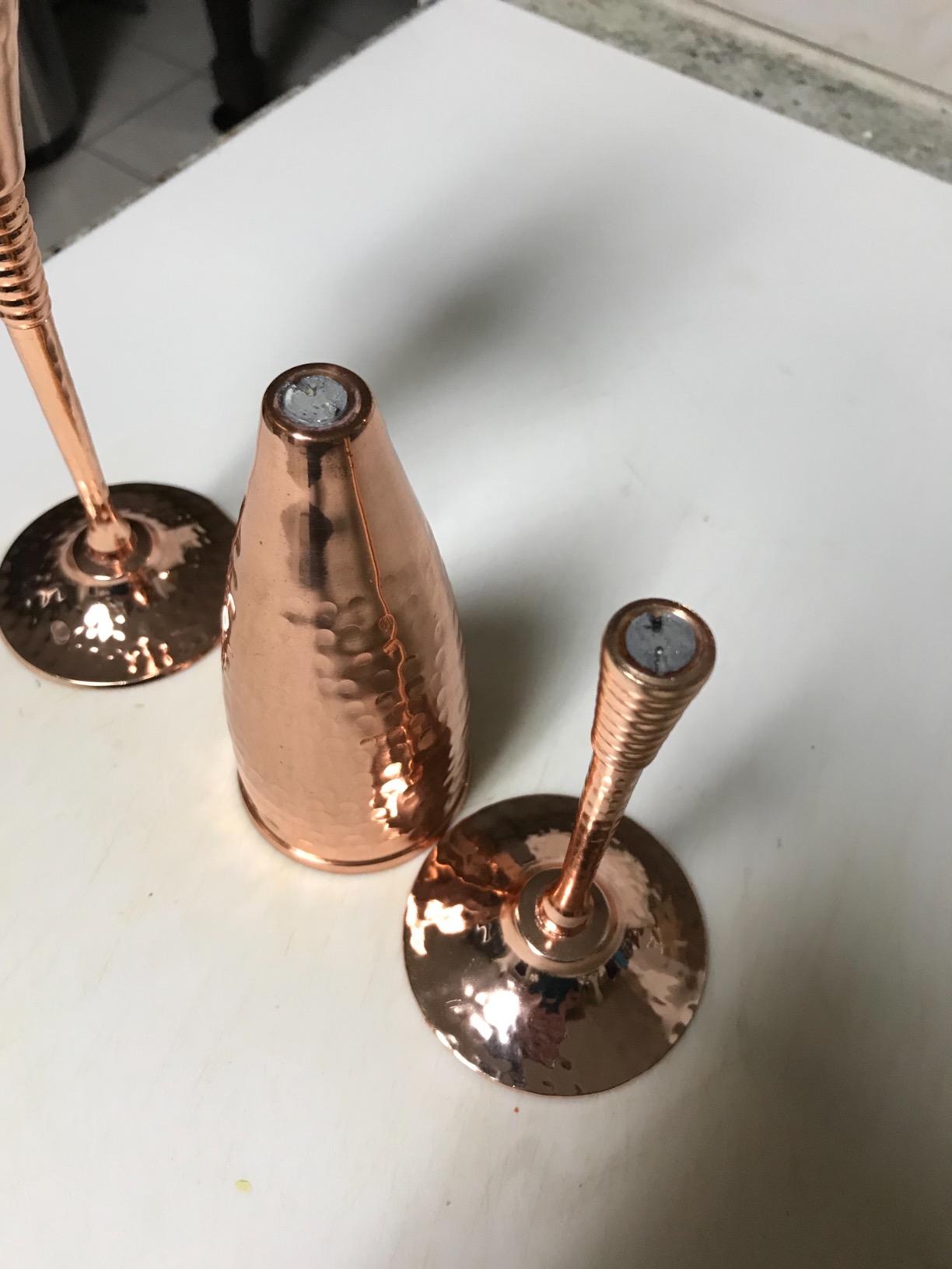 Copper champagne flutes of 6.7 oz set of 2 – Luxurious hammered copper champagne glasses – Each one is handcrafted and lacquered to prevent from tarnishing. Customer Review Copper champagne flutes of 6.7 oz set of 2 – Luxurious hammered copper champagne glasses – Each one is handcrafted and lacquered to prevent from tarnishing. - Customer Photo 4