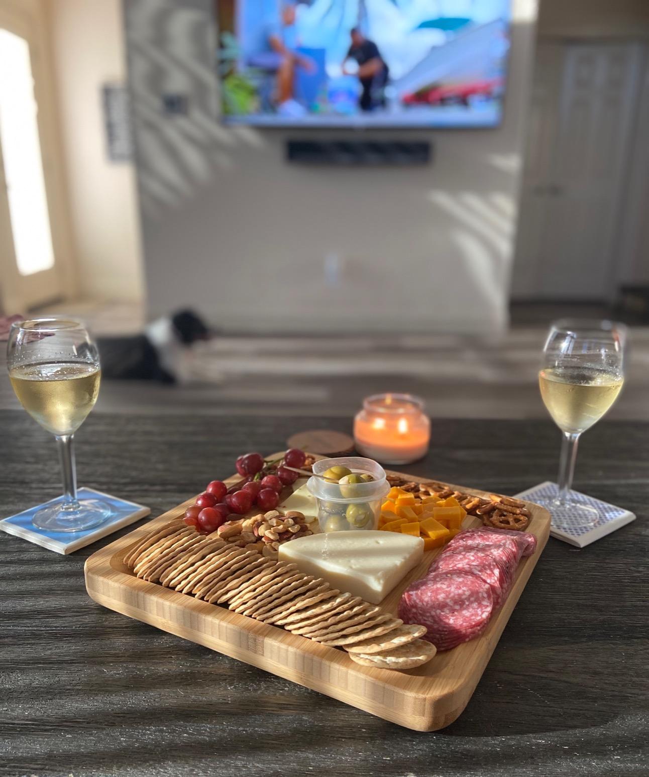Charcuterie Board Gift Set, Bamboo Cheese Board With Cutlery, Includes Stainless Steel Serving Utensils, Cheese Platter and Serving Tray, Suitable for Wedding, Gift for Couples, and Housewarming Gifts - Customer Photo 2