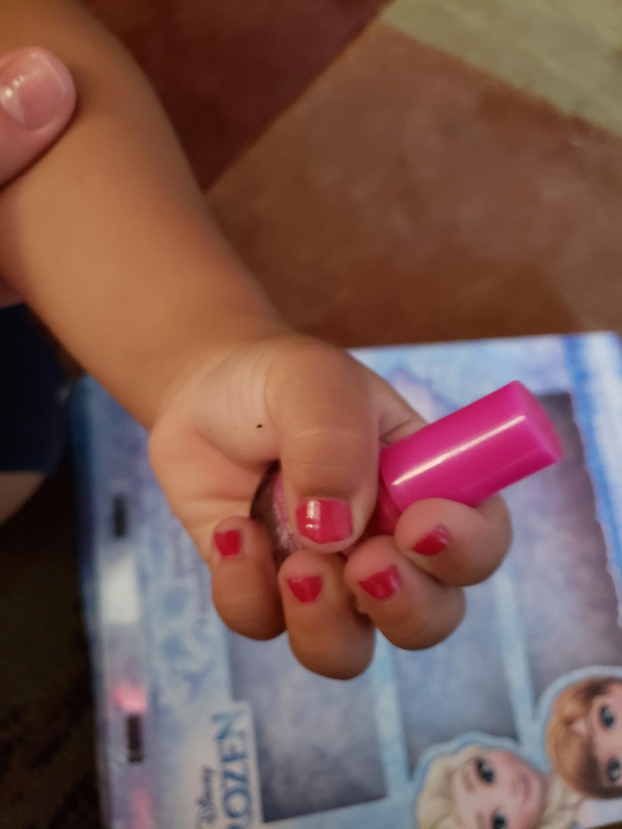 Townley Girl Disney Frozen Elsa Anna Nail Polish Cosmetic Makeup Set for Girls with Lip Gloss Nail Polish Nail Stickers - 11 Pcs| Parties,Sleepovers Makeovers| Birthday Gift for Girls 3 Yrs+ Customer Review Townley Girl Disney Frozen Elsa Anna Nail Polish Cosmetic Makeup Set for Girls with Lip Gloss Nail Polish Nail Stickers - 11 Pcs| Parties,Sleepovers Makeovers| Birthday Gift for Girls 3 Yrs+ - Customer Photo 4