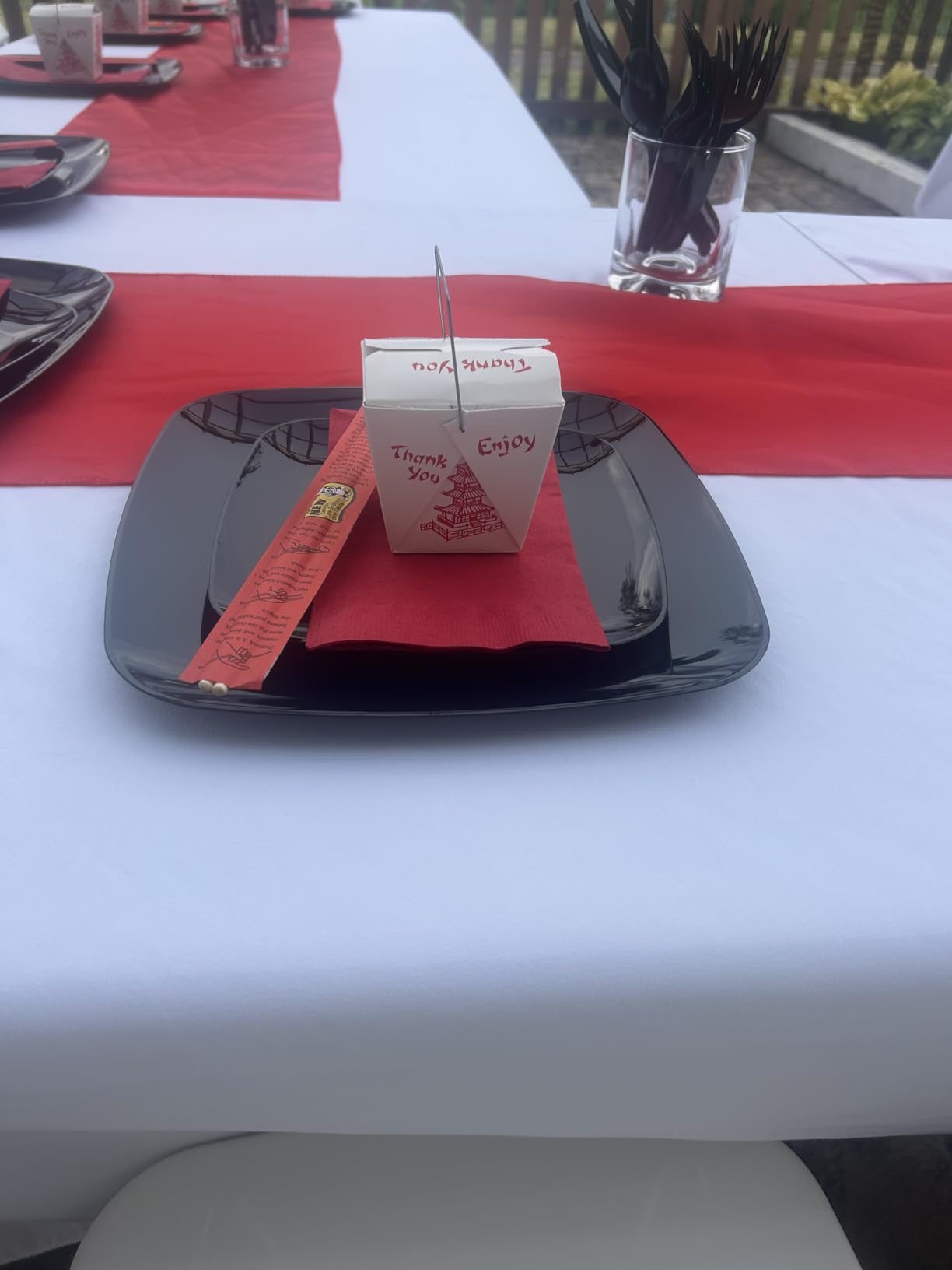 Fold Pak Pack of 25 8 oz Chinese Take Out Boxes with 25 Bamboo Chopsticks, Pagoda Design, Party Favor and Food Pail, Sustainable - Customer Photo 1