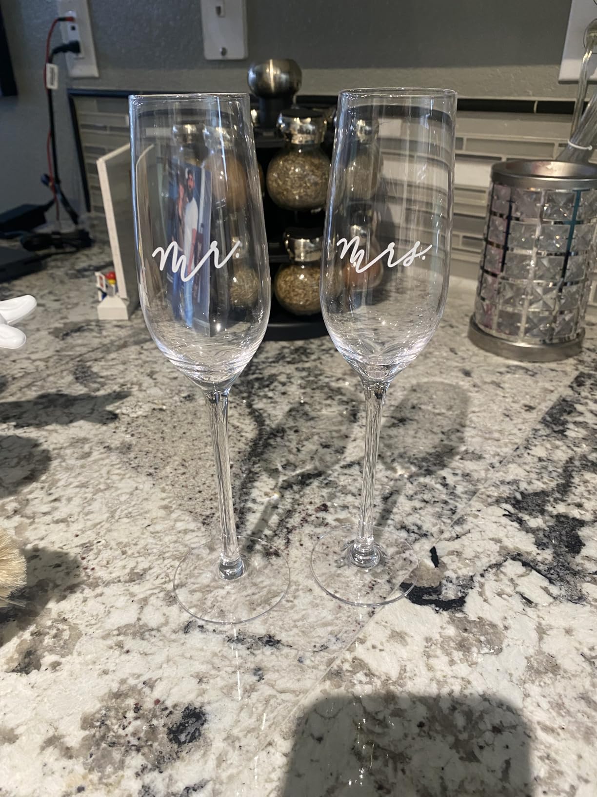 Pearhead Heart Thumbprint Photo Frame and Ink Kit, Wedding Keepsake Registry or Reception Idea, Clean-Touch Pad Included, Bridal Shower Gift, Wall Mount or Tabletop Display, 4x6 Photo, White - Customer Photo 2