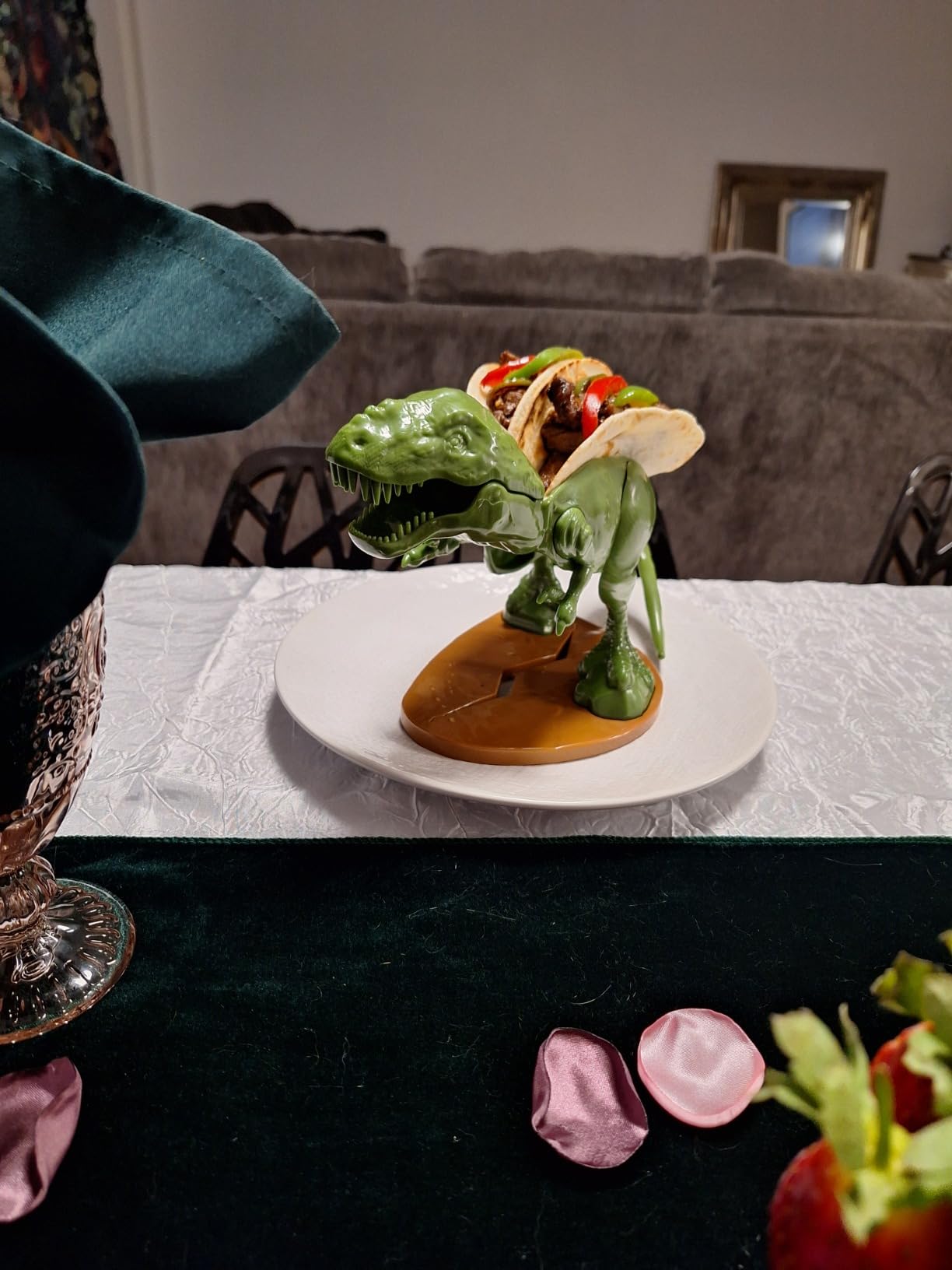 Funwares Original Tacosaurus - Dinosaur Taco Holder, Fun and Practical White Elephant Gift, Hold 2 Tacos Customer Review Funwares Original Tacosaurus - Dinosaur Taco Holder, Fun and Practical White Elephant Gift, Hold 2 Tacos - Customer Photo 2