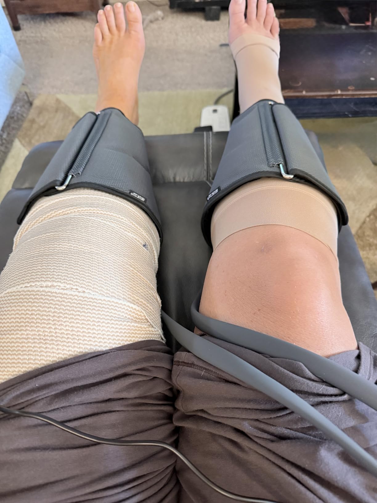 CINCOM Leg Massager for Circulation and Pain Relief, Air Compression Calf Massager with 2 Modes 3 Intensities Helpful for RLS Edema and Muscles Relaxation Gifts Customer Review CINCOM Leg Massager for Circulation and Pain Relief, Air Compression Calf Massager with 2 Modes 3 Intensities Helpful for RLS Edema and Muscles Relaxation Gifts - Customer Photo 1