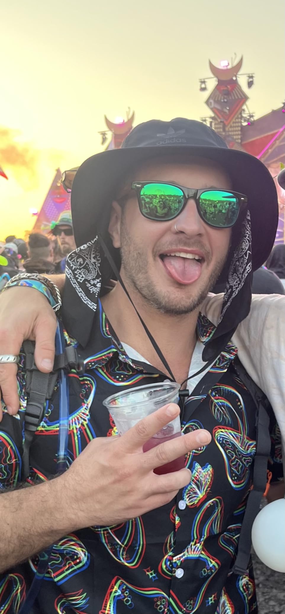 cloudfield Wood Frame Sunglasses for Men and Women with 9-Layer Polarized Lenses and Double Layer of UV Blocking Coating Customer Review cloudfield Wood Frame Sunglasses for Men and Women with 9-Layer Polarized Lenses and Double Layer of UV Blocking Coating - Customer Photo 1