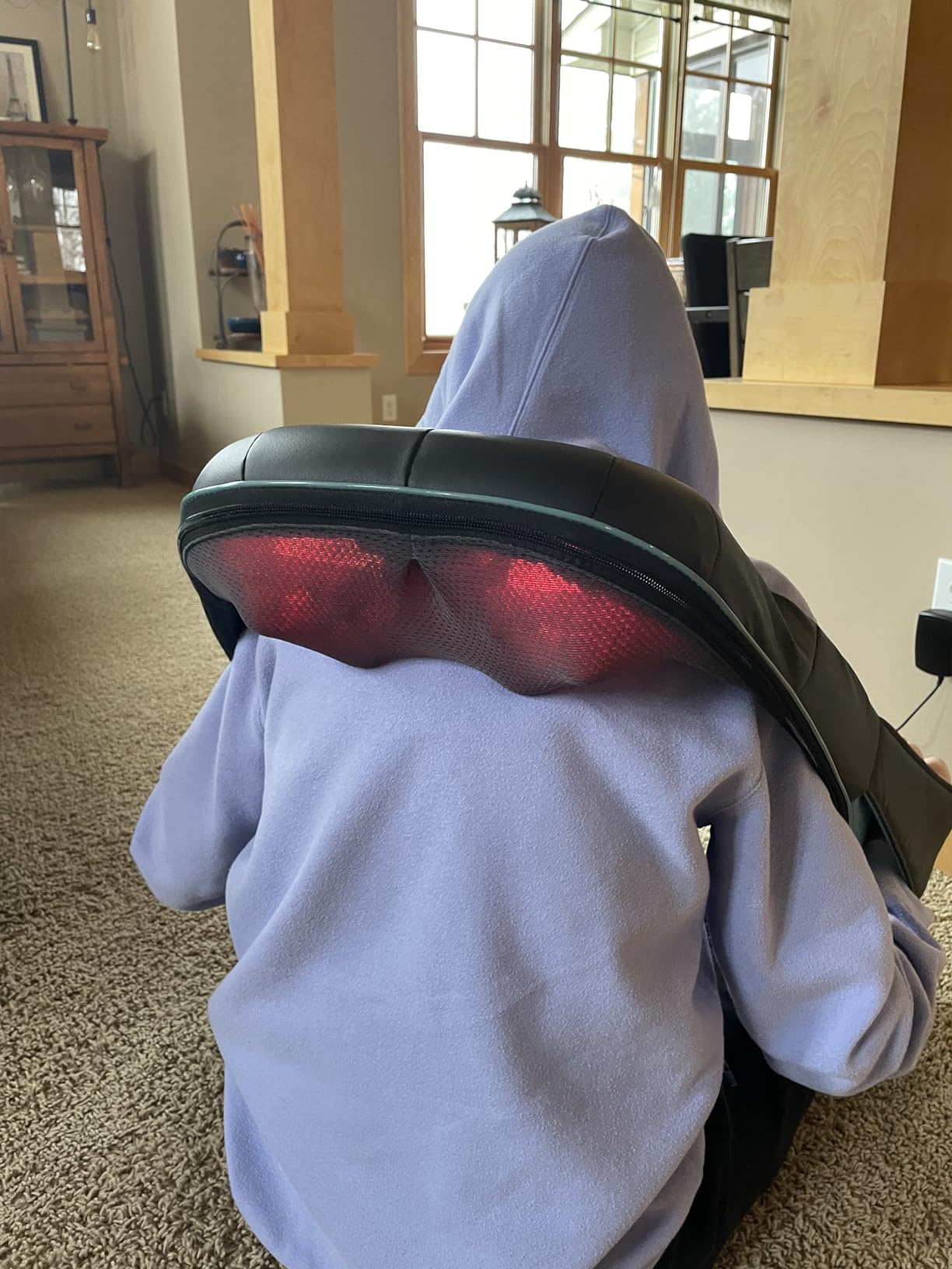 Mo Cuishle Shiatsu Neck and Shoulder Massager with Heat - Customer Photo 2