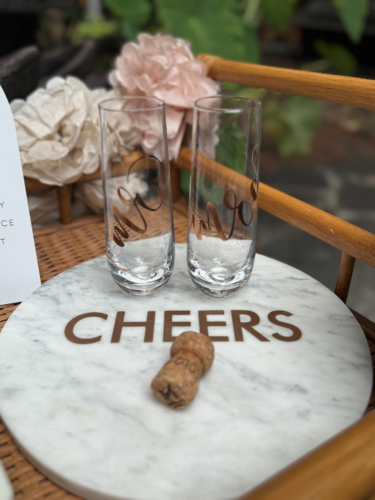 Juvale Set of 2 Mr and Mrs Champagne Toasting Flutes for Bride and Groom, His and Hers Wedding Day Glasses for Newlyweds, Engagement, Wedding and Bridal Shower Gifts (Rose Gold, 10oz) - Customer Photo 2